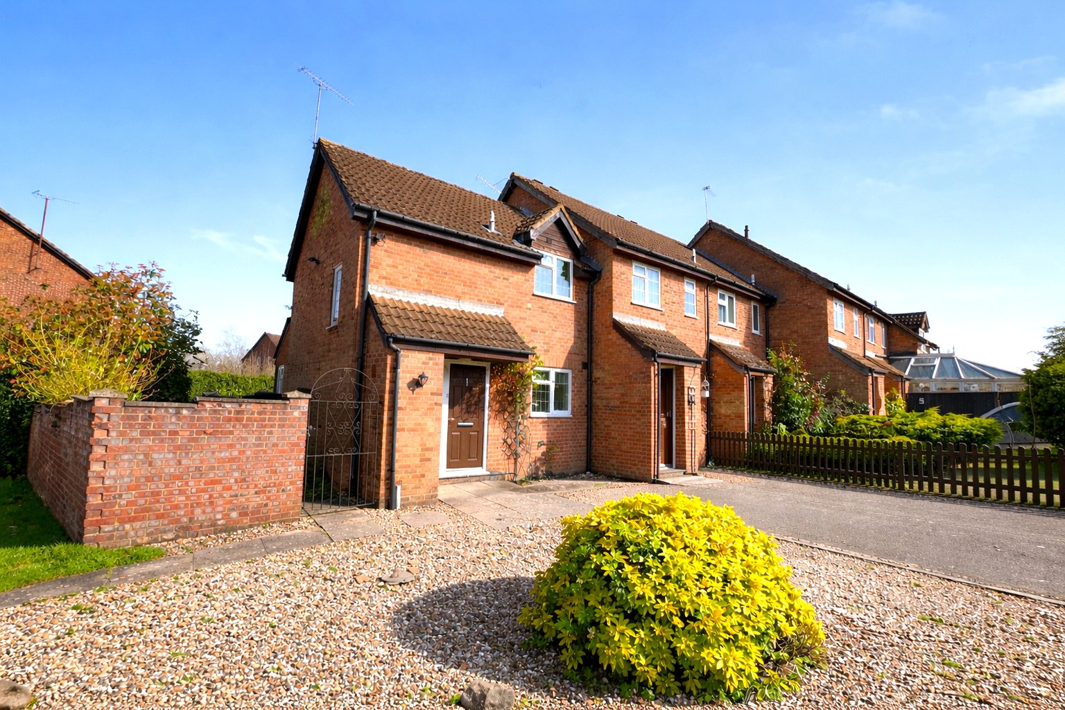 2 bed end of terrace house for sale in Twyford Road, St. Albans, Hertfordshire, AL4 - Property Image 1
