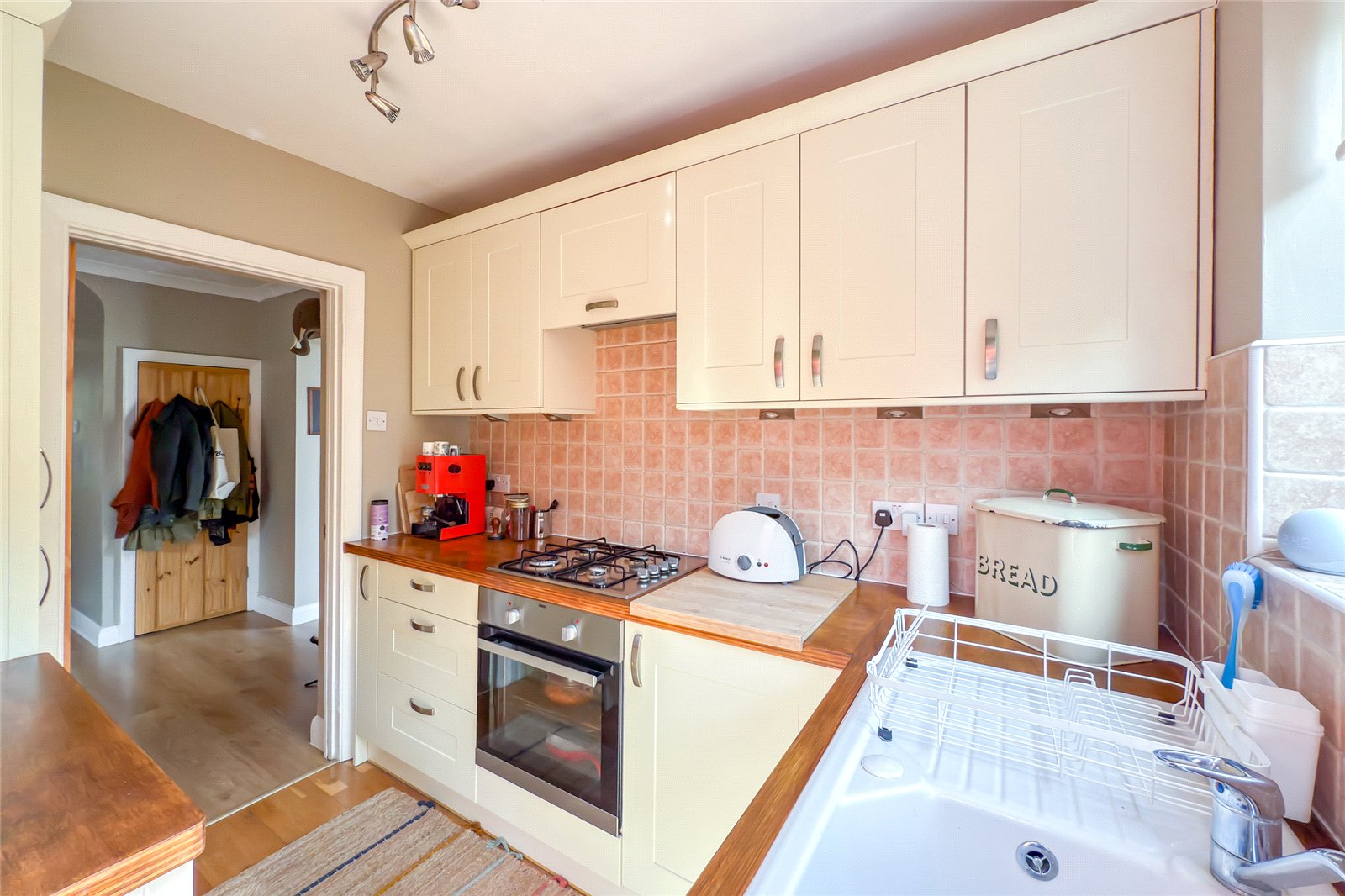 3 bed semi-detached house for sale in Queens Crescent, St. Albans, Hertfordshire, AL4 - Property Image 3