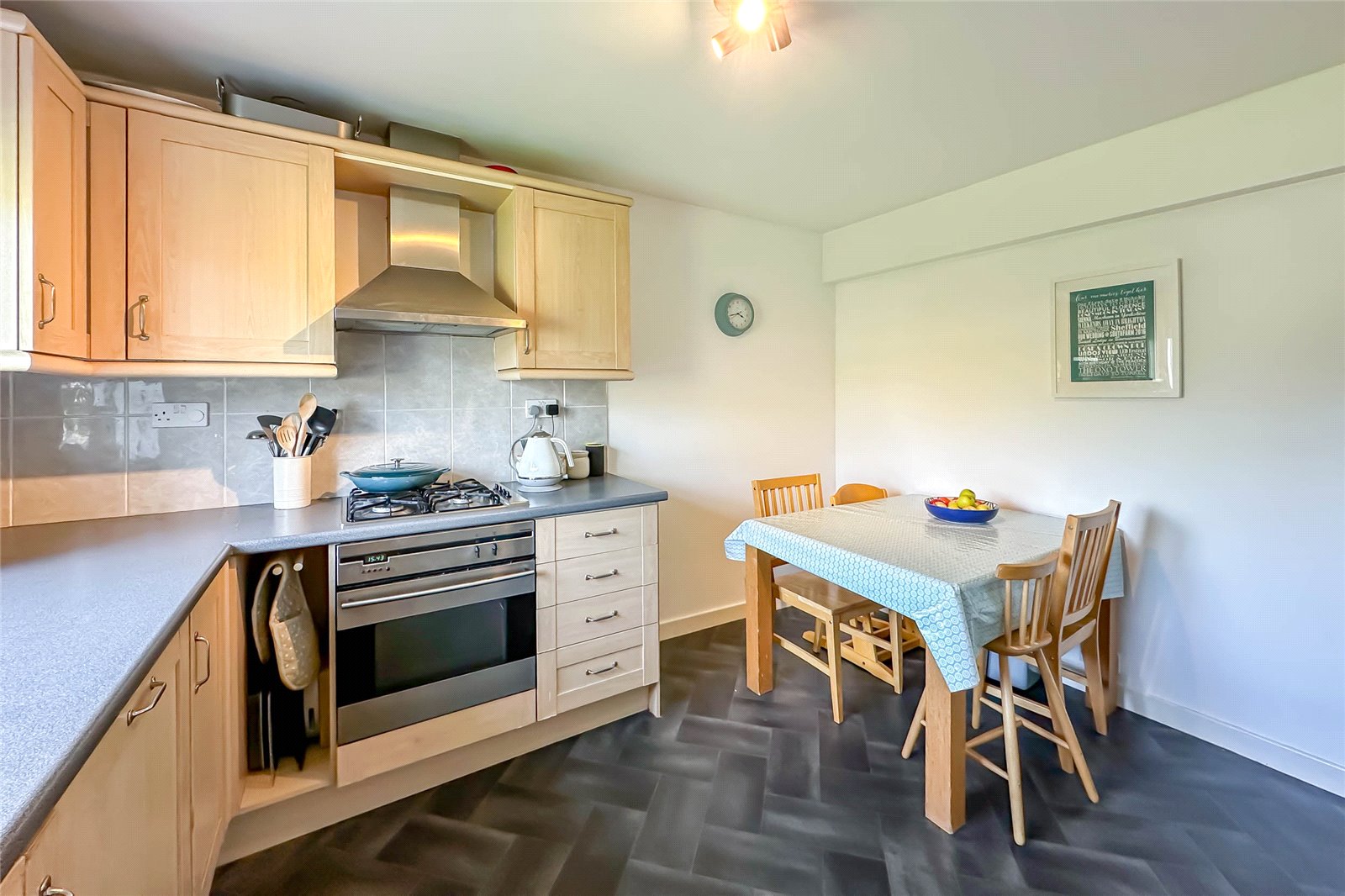 3 bed maisonette for sale in The Ridgeway, St. Albans, Hertfordshire, AL4 - Property Image 3