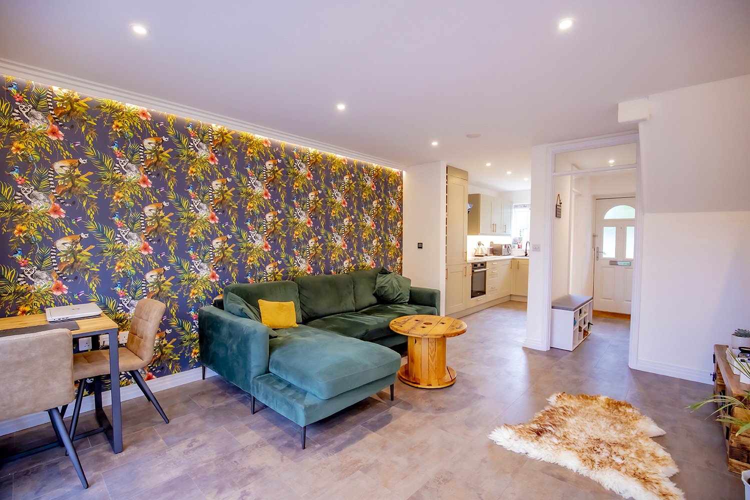 2 bed end of terrace house for sale in Craiglands, St. Albans, Hertfordshire, AL4  - Property Image 3