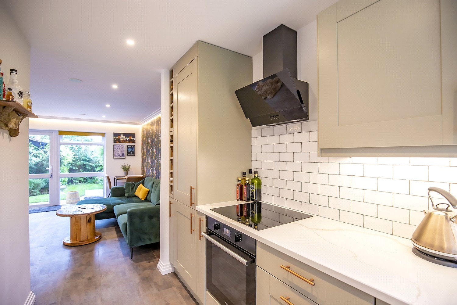 2 bed end of terrace house for sale in Craiglands, St. Albans, Hertfordshire, AL4  - Property Image 5