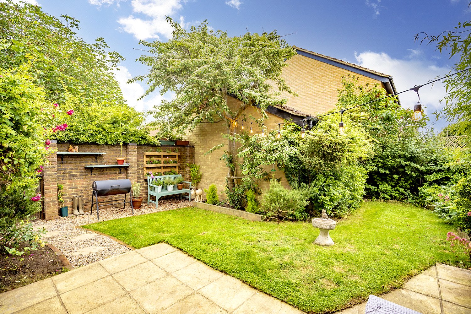 2 bed end of terrace house for sale in Craiglands, St. Albans, Hertfordshire, AL4  - Property Image 11