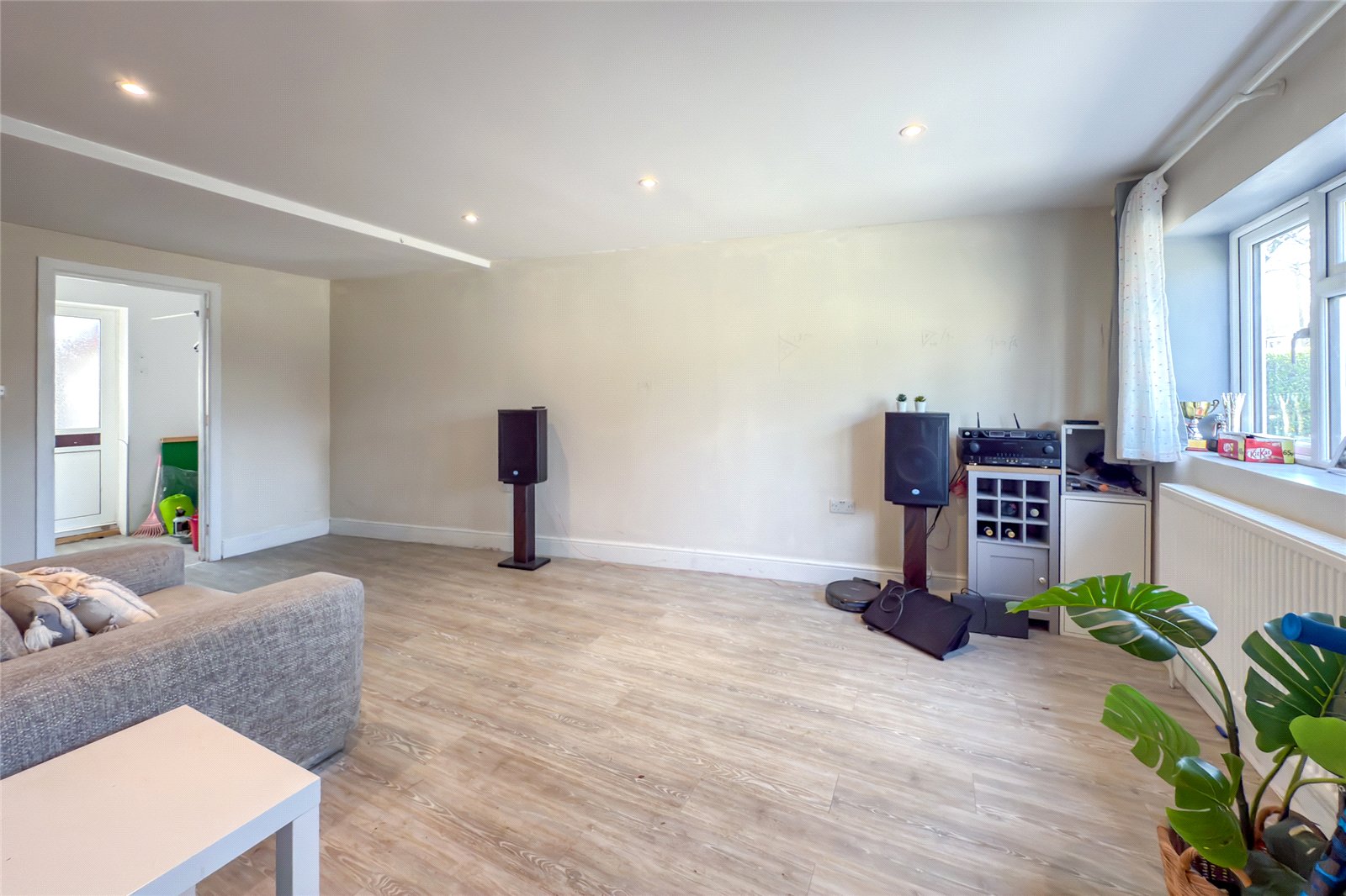 3 bed semi-detached house for sale in High Oaks, St. Albans, Hertfordshire, AL3  - Property Image 12