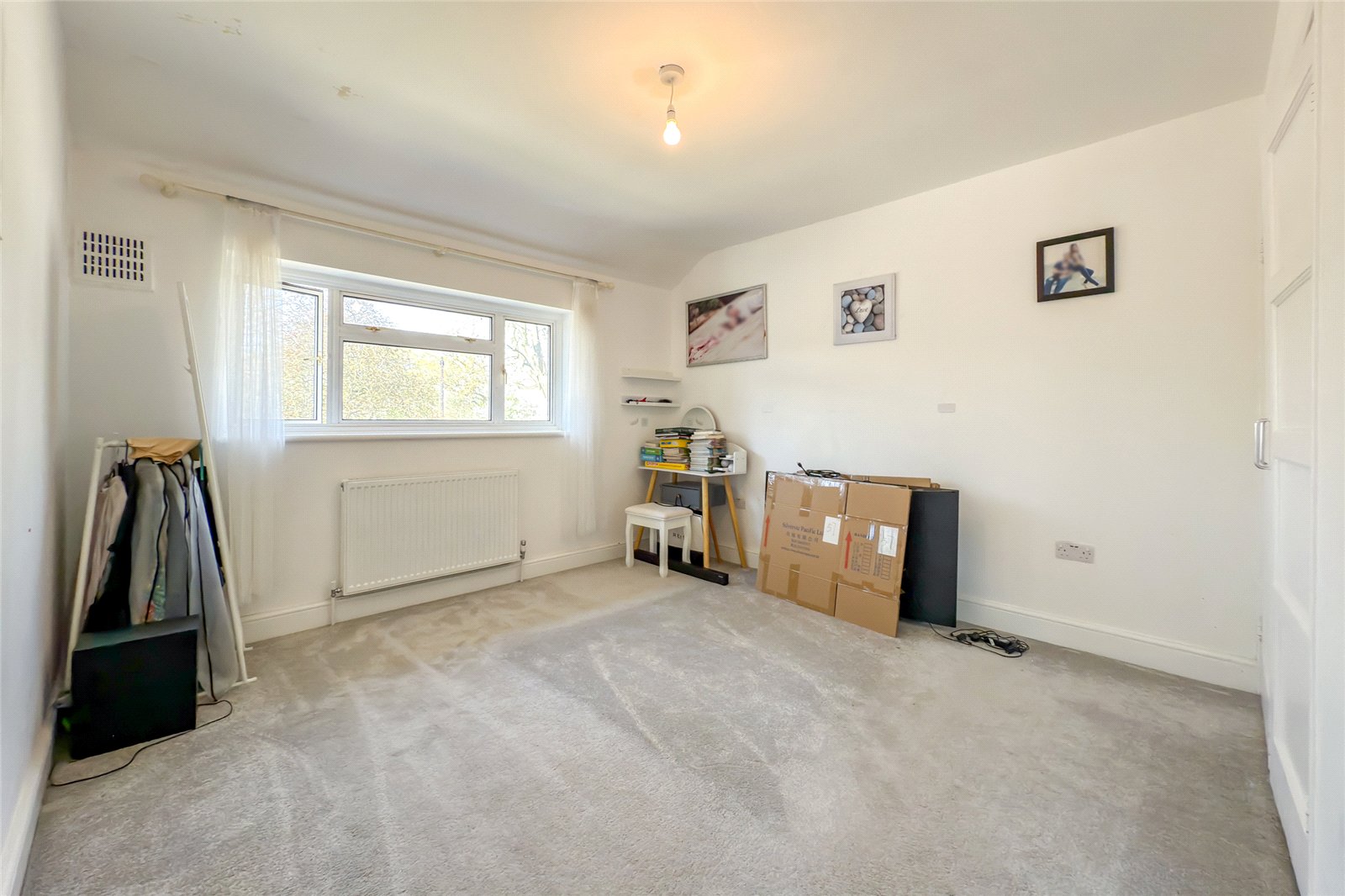 3 bed semi-detached house for sale in High Oaks, St. Albans, Hertfordshire, AL3  - Property Image 5