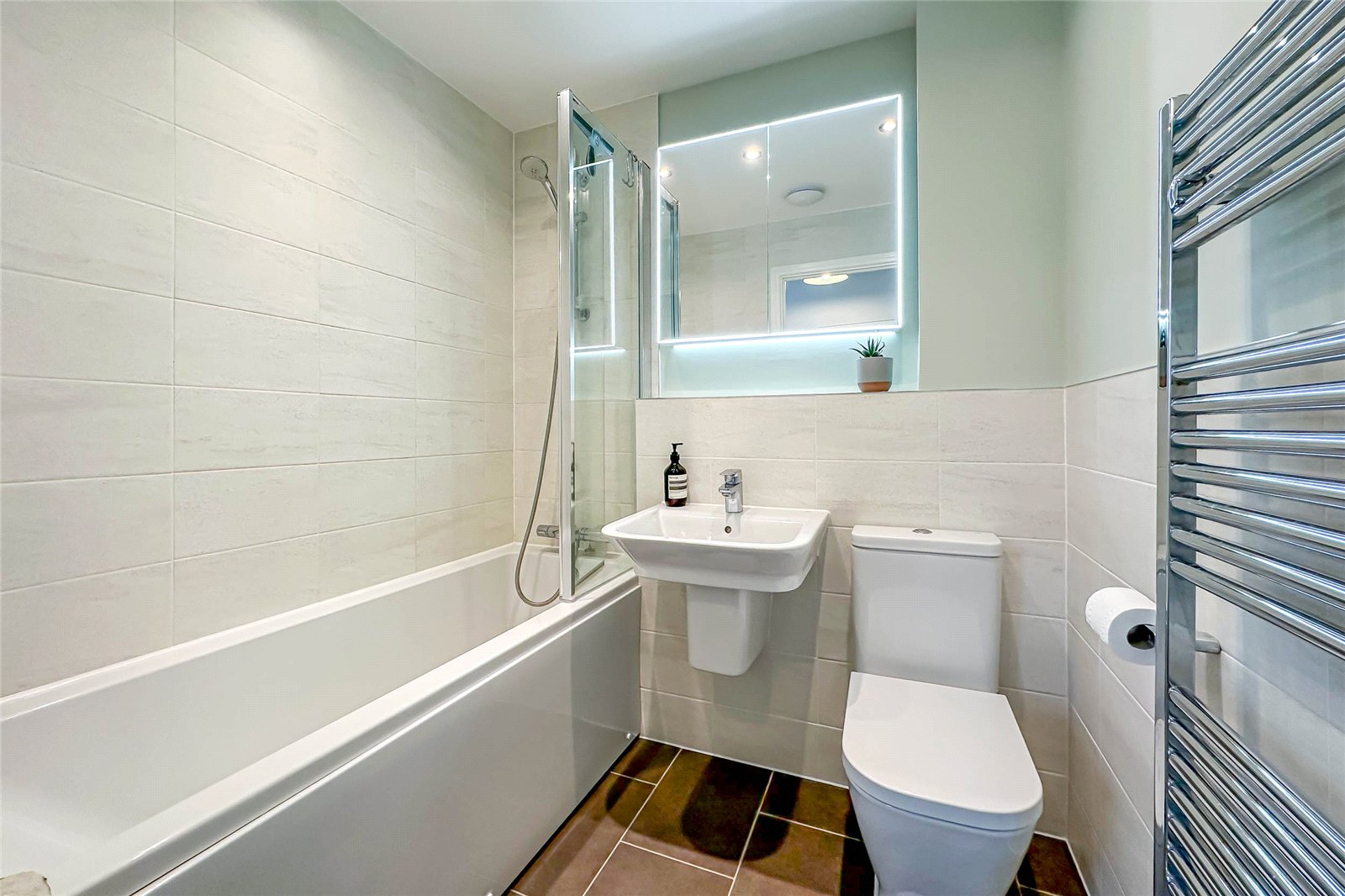 2 bed terraced house for sale in Harrier End, St. Albans, Hertfordshire, AL4 - Property Image 8