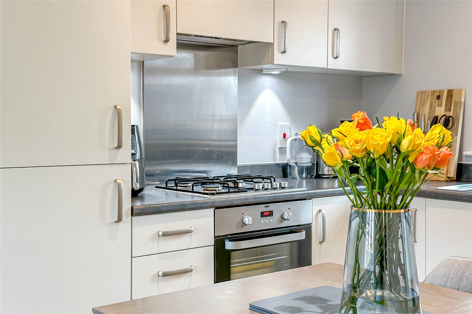 2 bed terraced house for sale in Harrier End, St. Albans, Hertfordshire, AL4 - Property Image 14