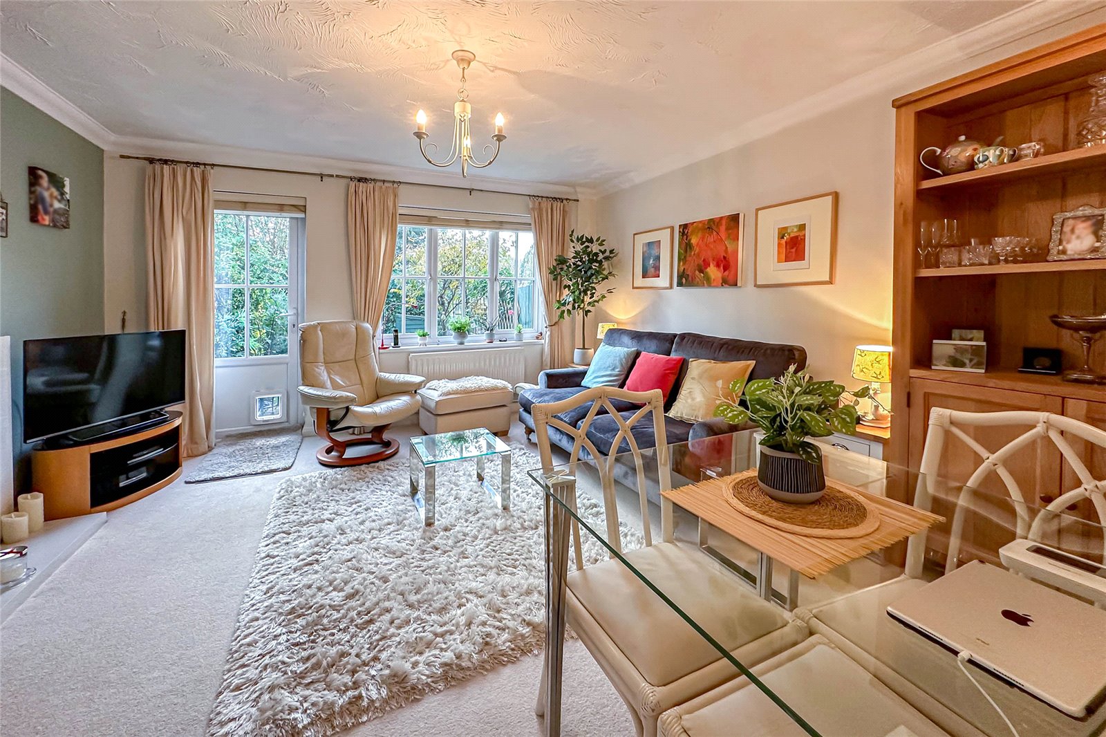 2 bed terraced house for sale in Riverbanks Close, Harpenden, Hertfordshire, AL5  - Property Image 3
