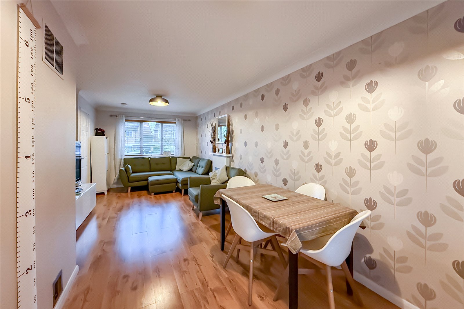 3 bed terraced house for sale in Beverley Gardens, Jersey Farm, St. Albans, Herts, AL4  - Property Image 3