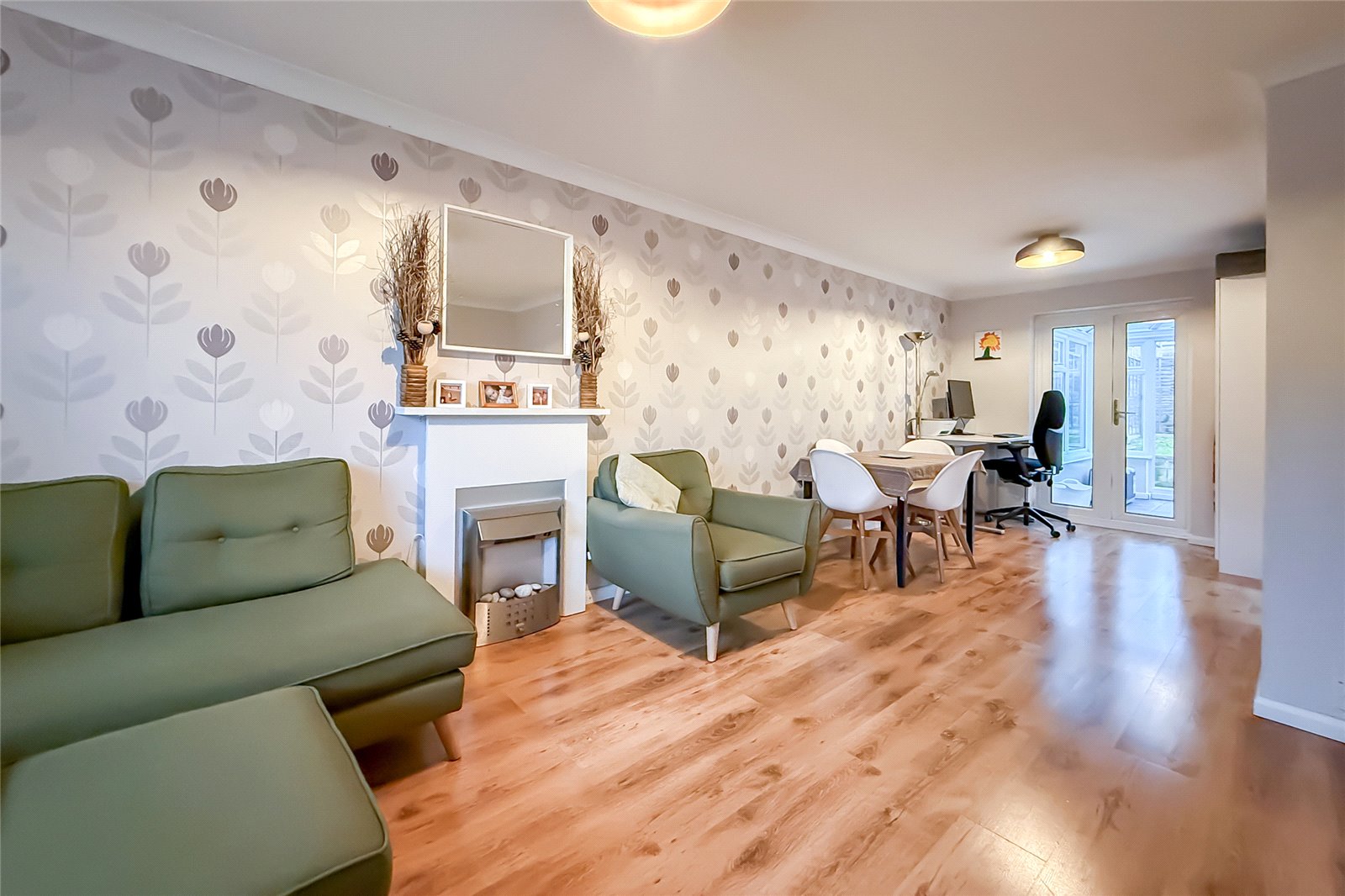 3 bed terraced house for sale in Beverley Gardens, Jersey Farm, St. Albans, Herts, AL4  - Property Image 4