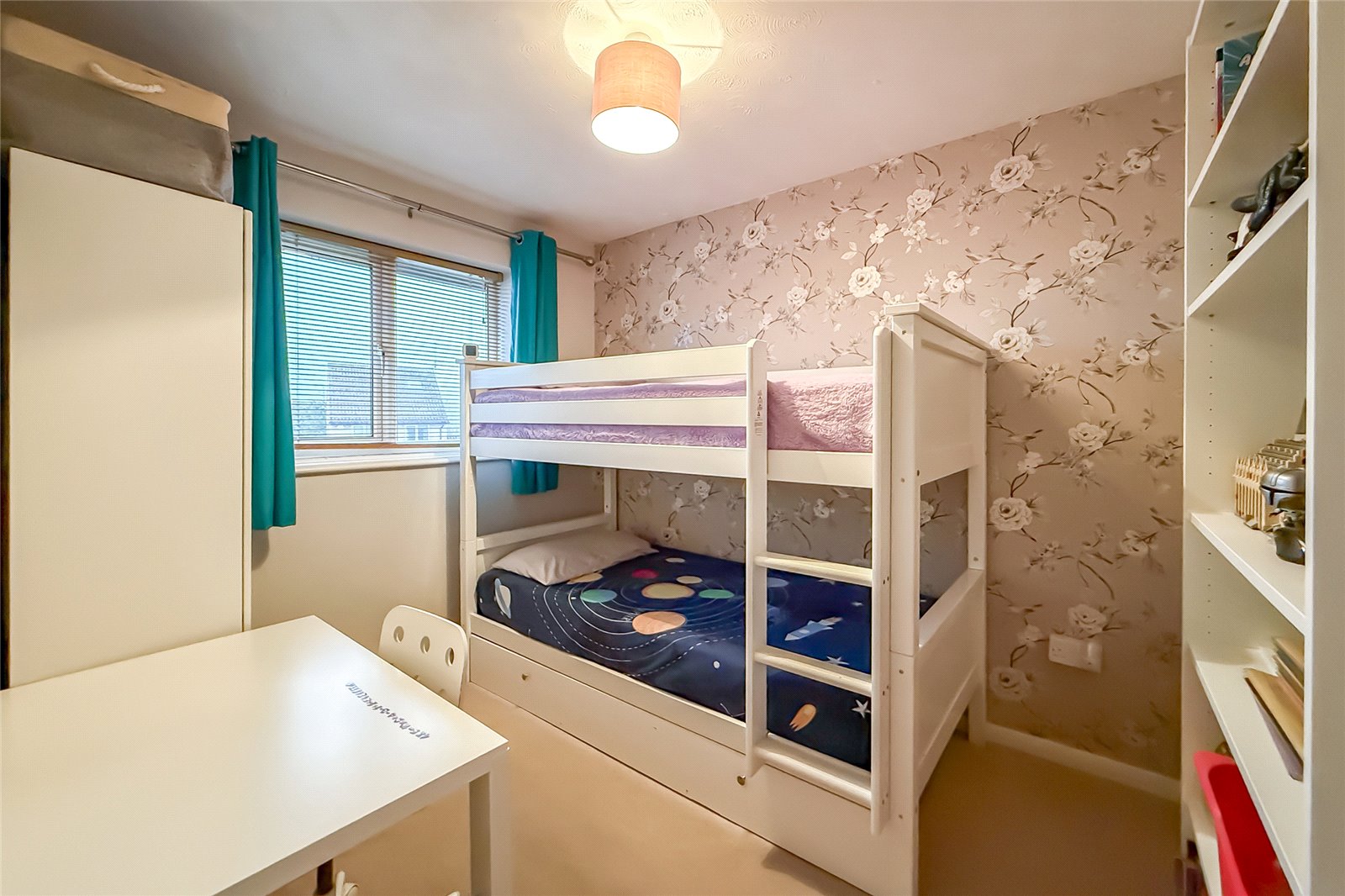 3 bed terraced house for sale in Beverley Gardens, Jersey Farm, St. Albans, Herts, AL4  - Property Image 8