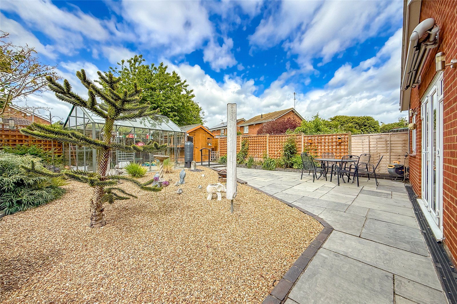 3 bed detached bungalow for sale in Villiers Crescent, St. Albans, Hertfordshire, AL4 - Property Image 19
