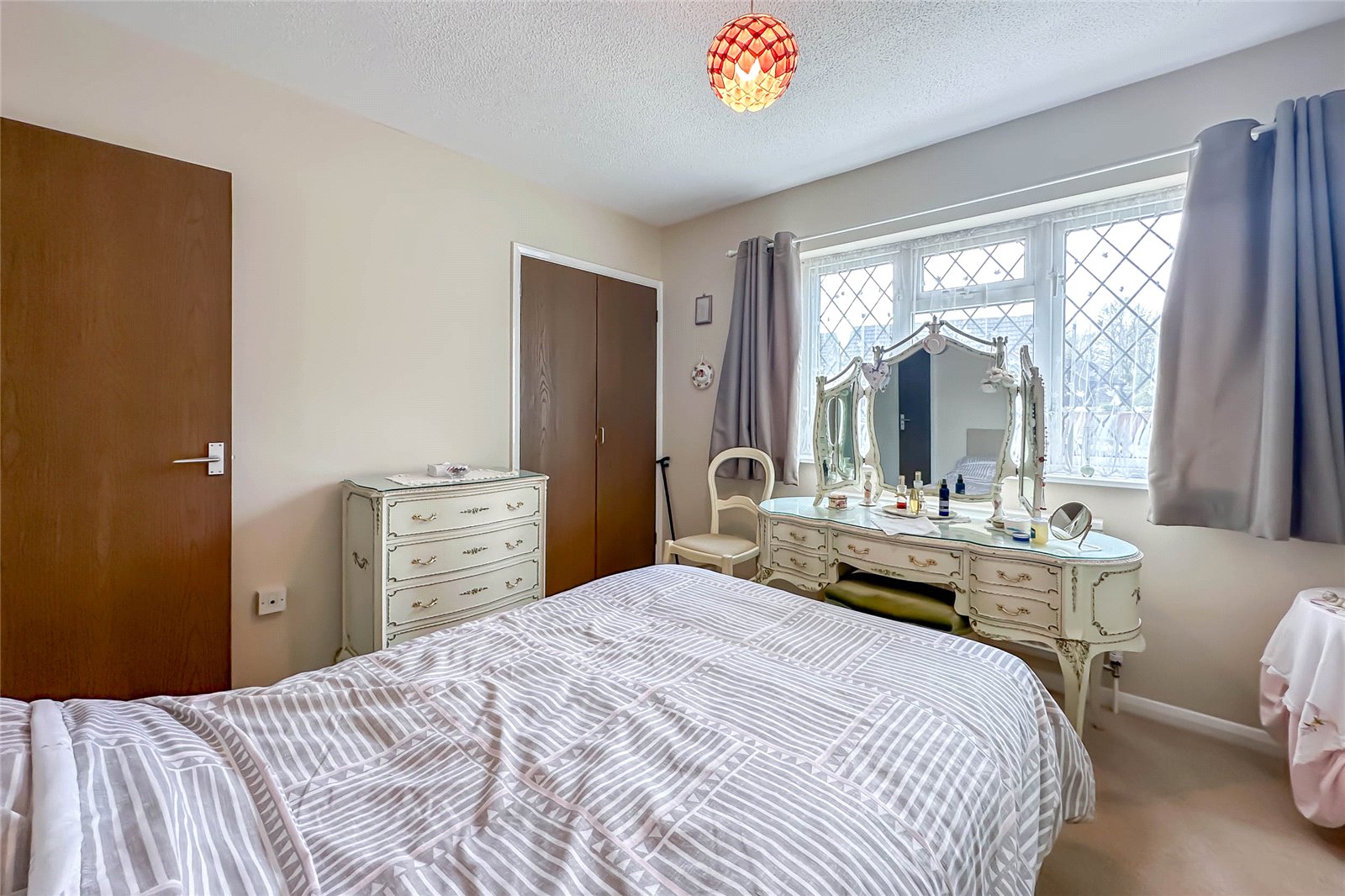 4 bed detached house for sale in Larkswood Rise, St. Albans, Hertfordshire, AL4 - Property Image 18