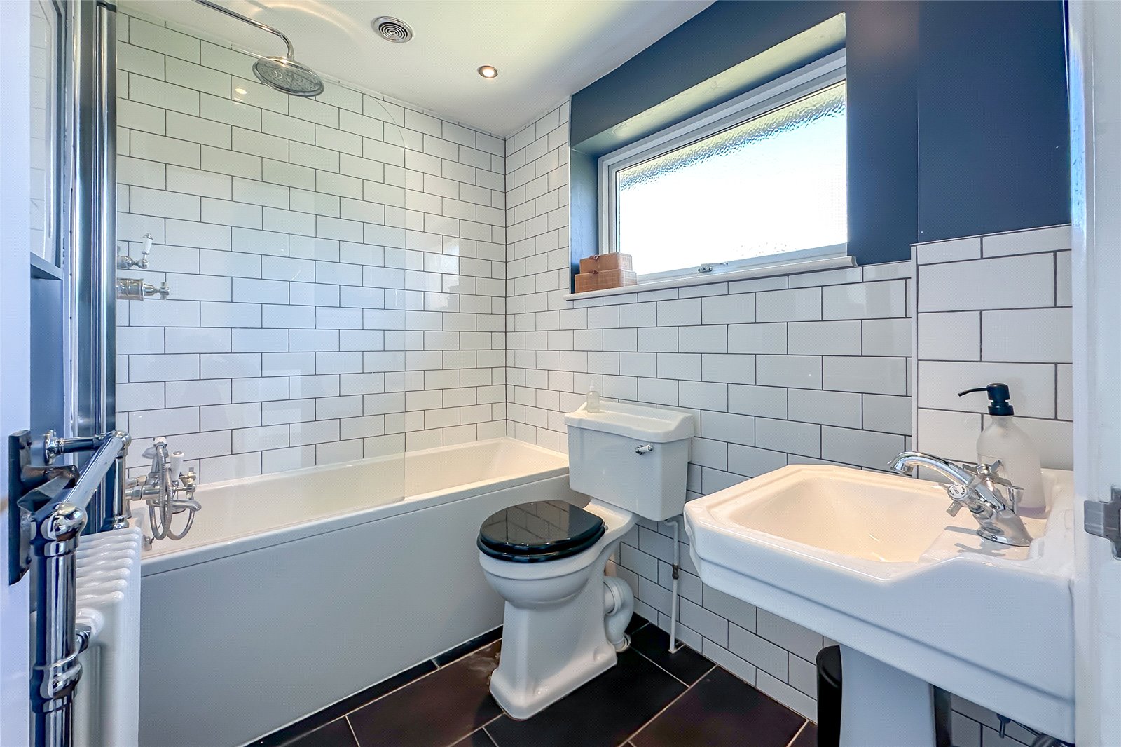 2 bed terraced house for sale in Elizabeth Court, St. Albans, Hertfordshire, AL4 - Property Image 9