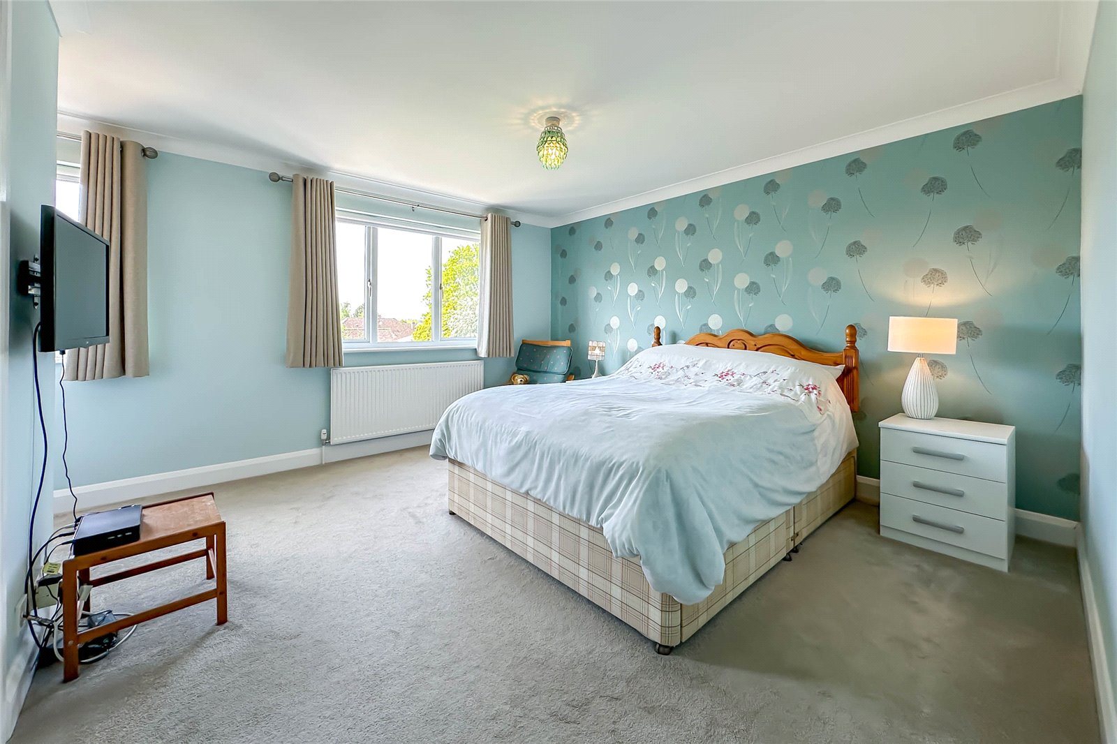 4 bed semi-detached house for sale in Oakwood Drive, St. Albans, Hertfordshire, AL4  - Property Image 8