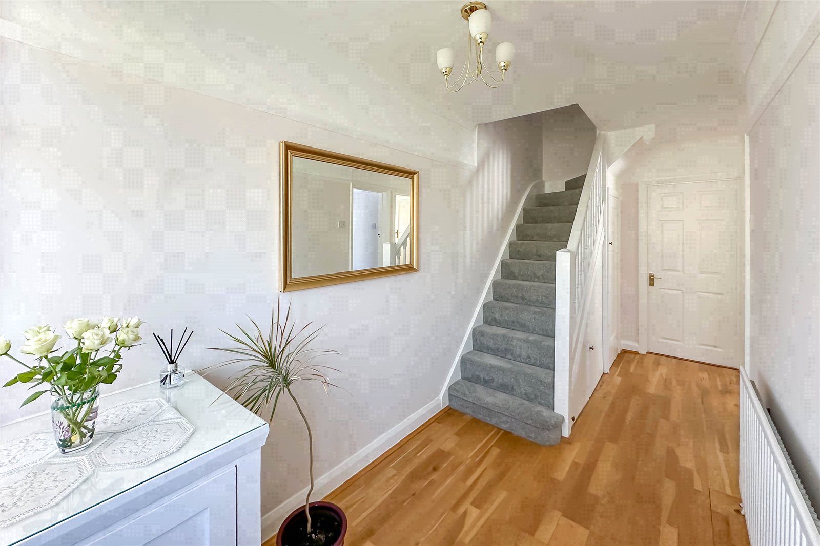 4 bed semi-detached house for sale in Oakwood Drive, St. Albans, Hertfordshire, AL4  - Property Image 7