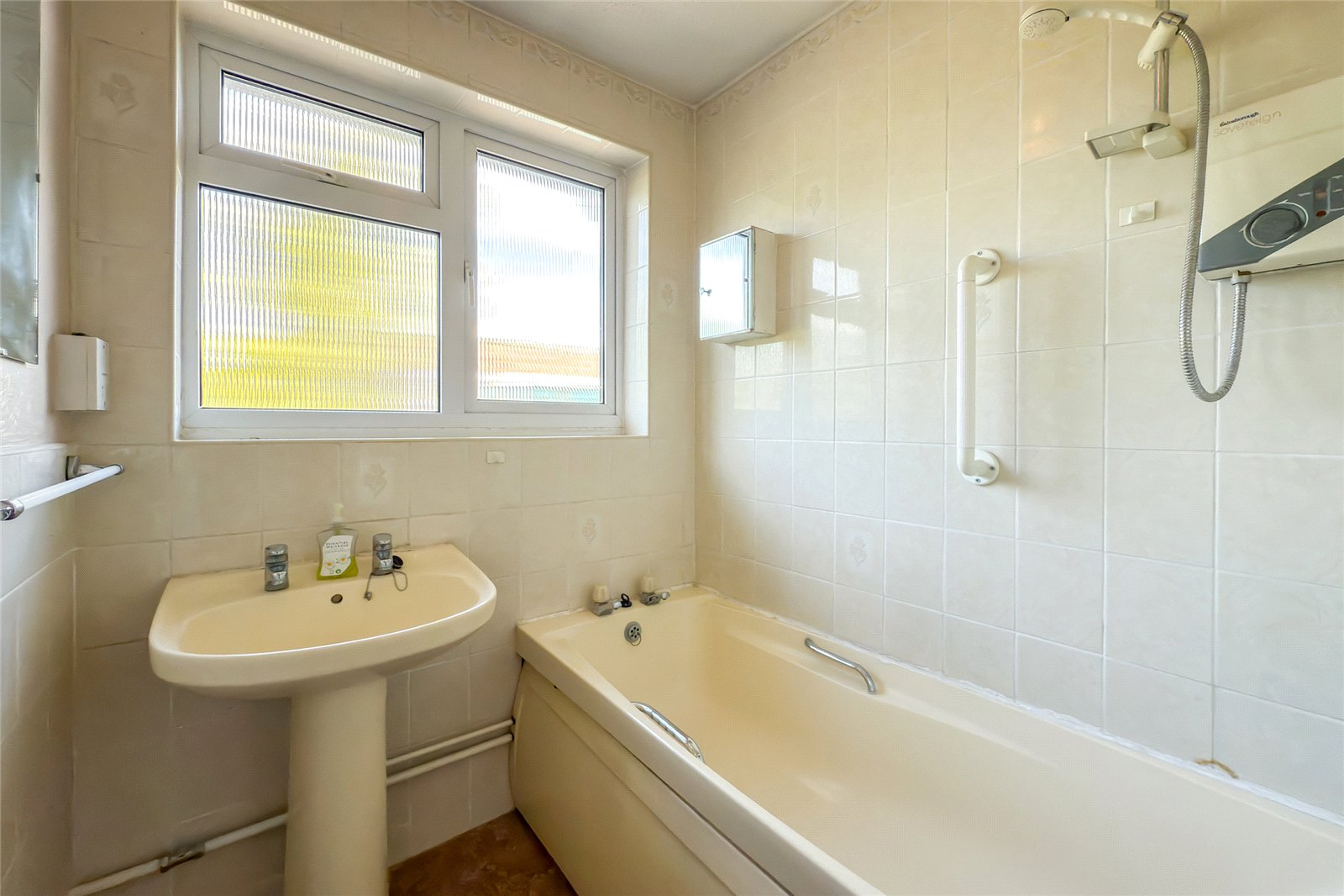 3 bed semi-detached house for sale in Chiltern Road, St. Albans, Hertfordshire, AL4 - Property Image 8