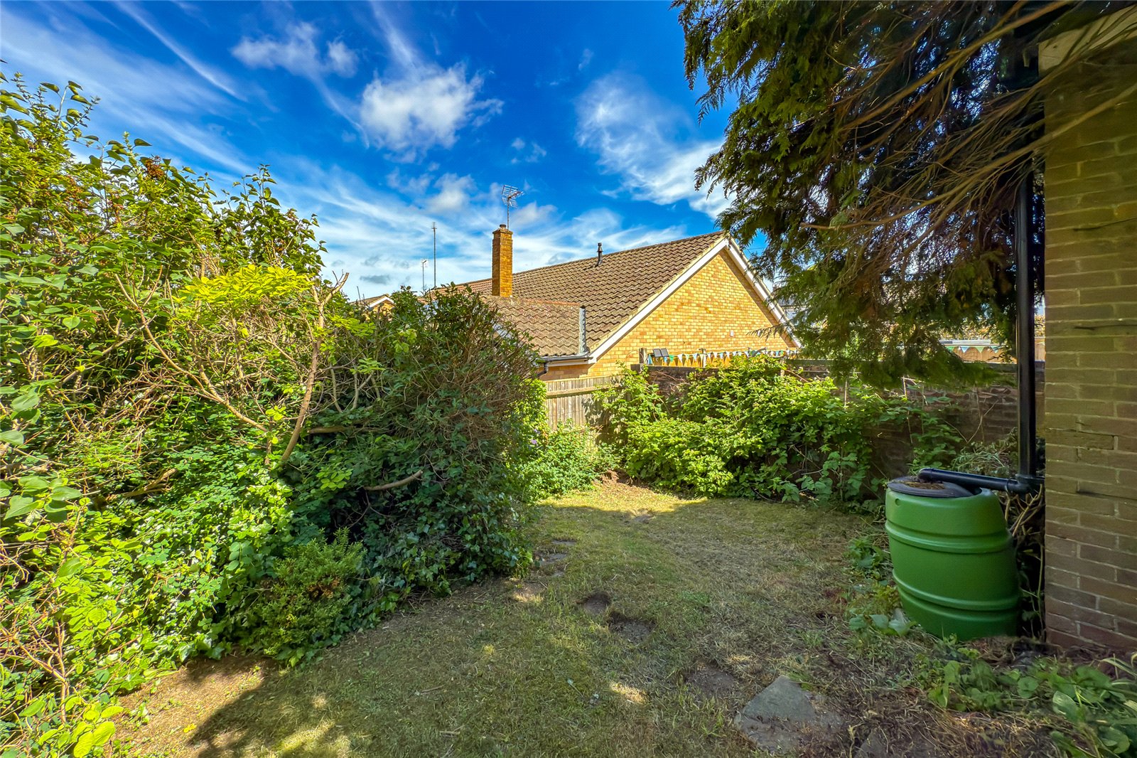 3 bed semi-detached house for sale in Chiltern Road, St. Albans, Hertfordshire, AL4 - Property Image 11