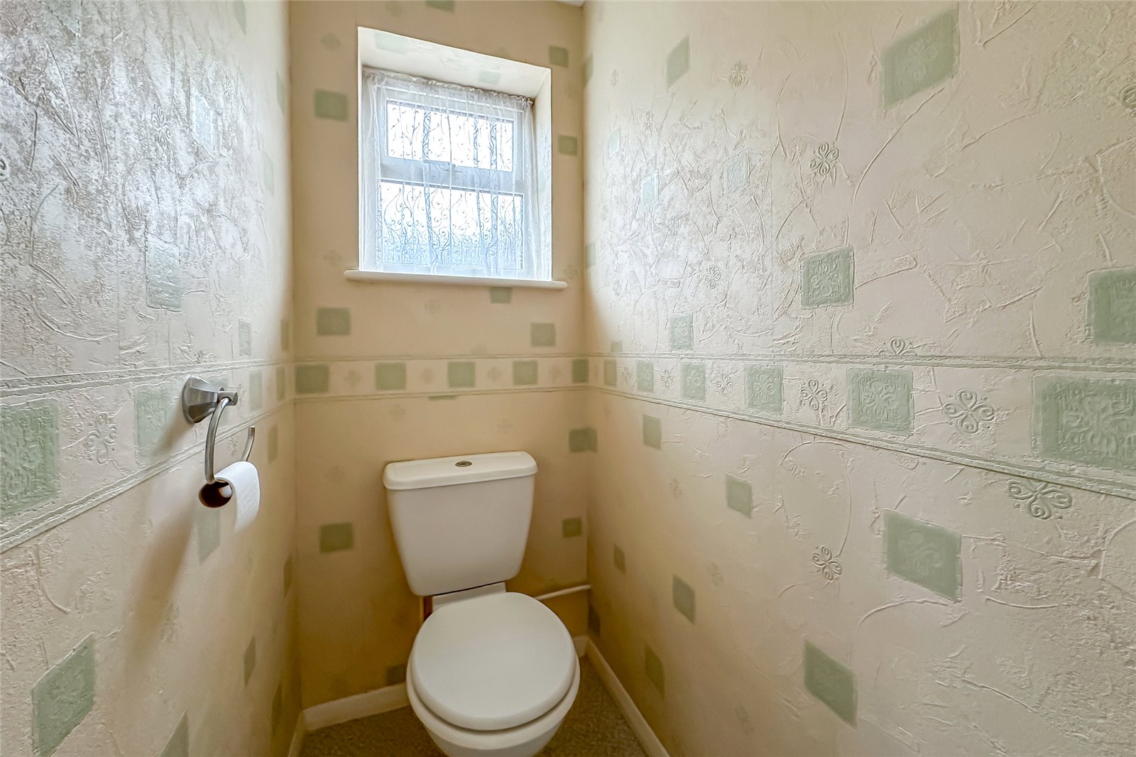 3 bed semi-detached house for sale in Springwood Walk, St. Albans, Hertfordshire, AL4  - Property Image 15