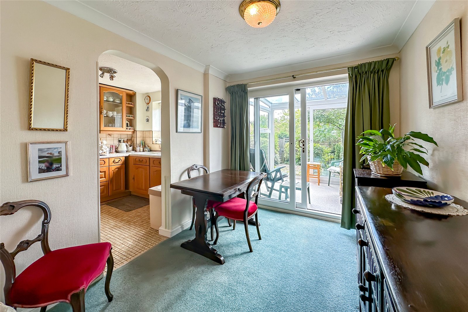 3 bed terraced house for sale in Harvesters, St. Albans, Hertfordshire, AL4  - Property Image 4