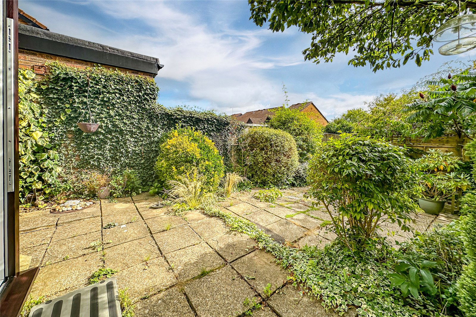 3 bed terraced house for sale in Harvesters, St. Albans, Hertfordshire, AL4  - Property Image 9