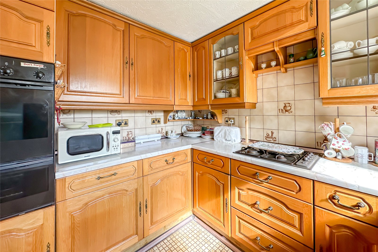 3 bed terraced house for sale in Harvesters, St. Albans, Hertfordshire, AL4  - Property Image 14