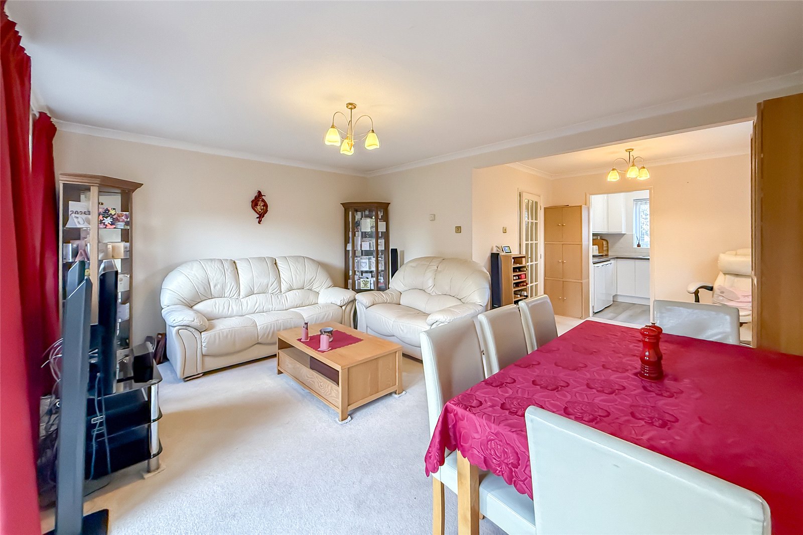 3 bed semi-detached house for sale in Runcie Close, St. Albans, Hertfordshire, AL4 - Property Image 4