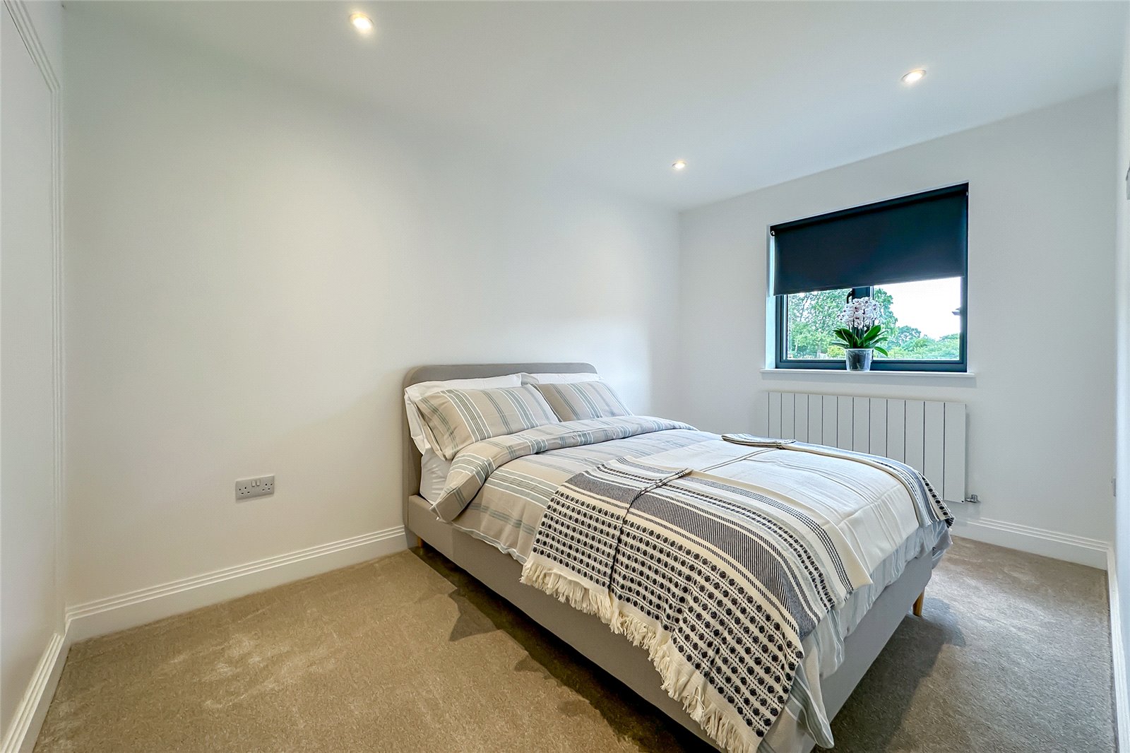 5 bed detached house for sale in Silverwood Barns, St Albans Road, Sandridge, St. Albans, Hertfordshire, AL4 - Property Image 12