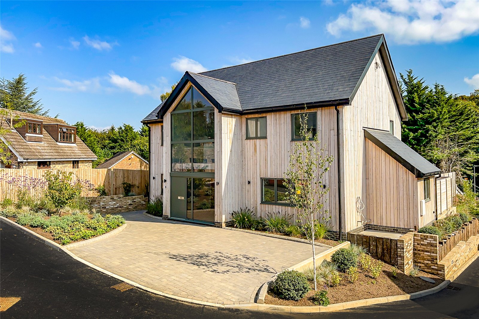 5 bed detached house for sale in Silverwood Barns, St Albans Road, Sandridge, St. Albans, Hertfordshire, AL4 - Property Image 7
