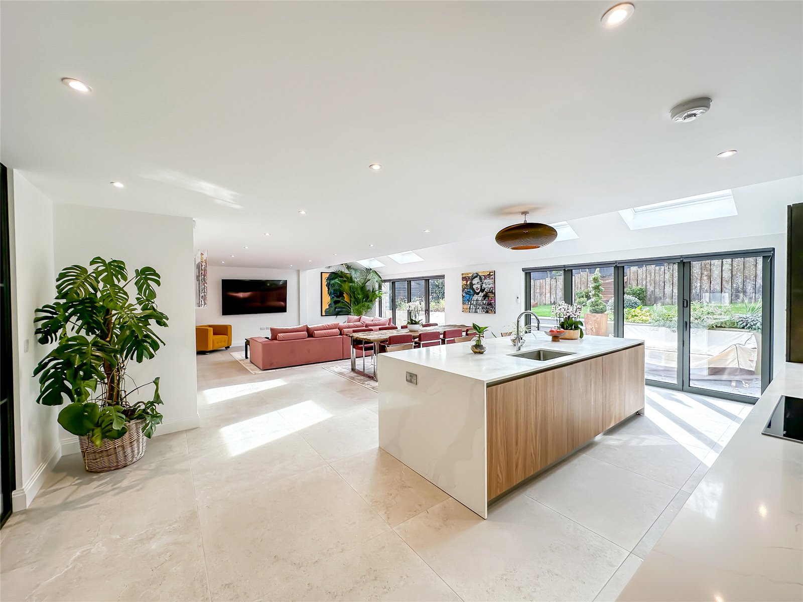 5 bed detached house for sale in Silverwood Barns, St Albans Road, Sandridge, St. Albans, Hertfordshire, AL4 - Property Image 9