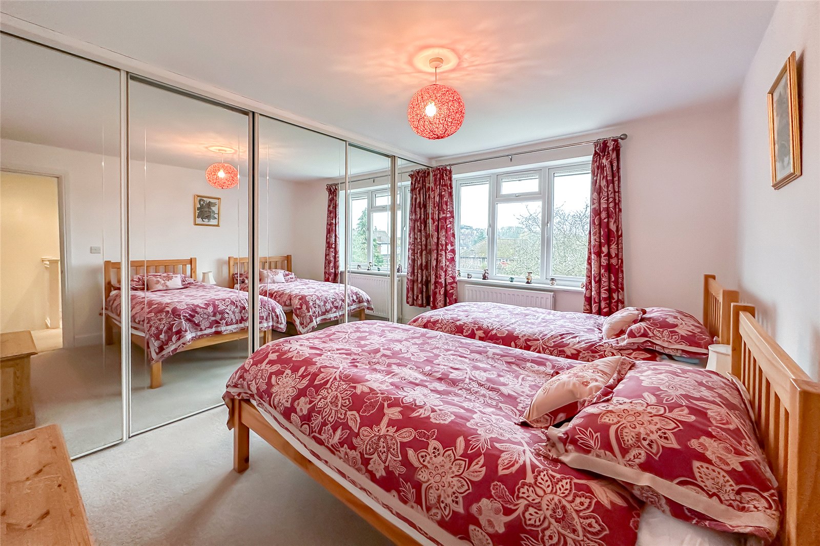 4 bed semi-detached house for sale in Evans Grove, St. Albans, Hertfordshire, AL4  - Property Image 11