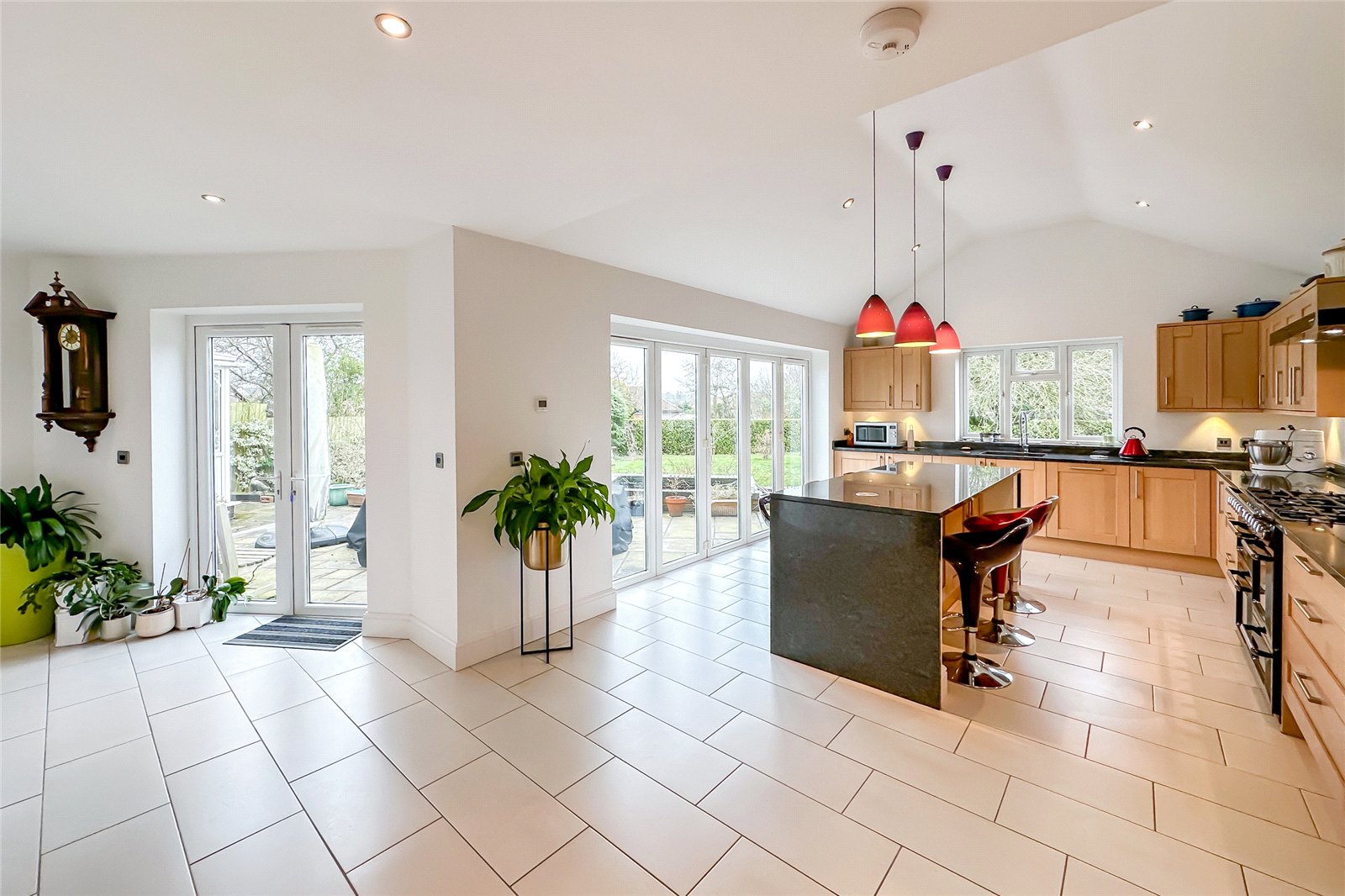 4 bed semi-detached house for sale in Evans Grove, St. Albans, Hertfordshire, AL4  - Property Image 16
