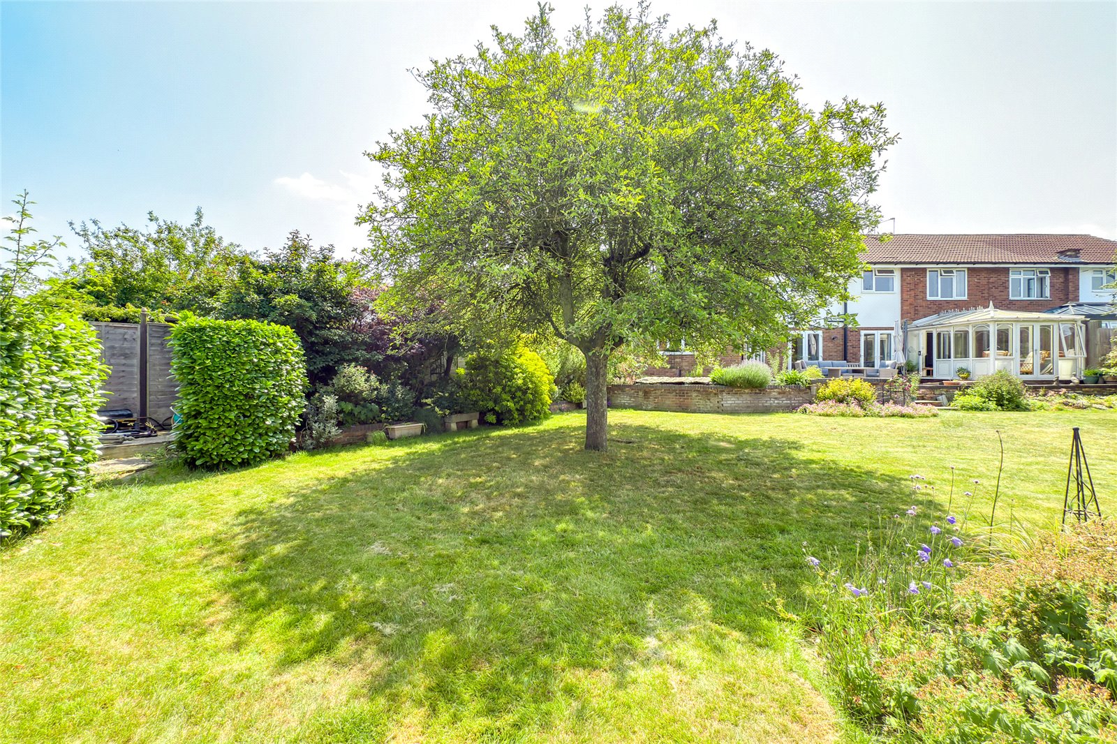 4 bed semi-detached house for sale in Evans Grove, St. Albans, Hertfordshire, AL4  - Property Image 20