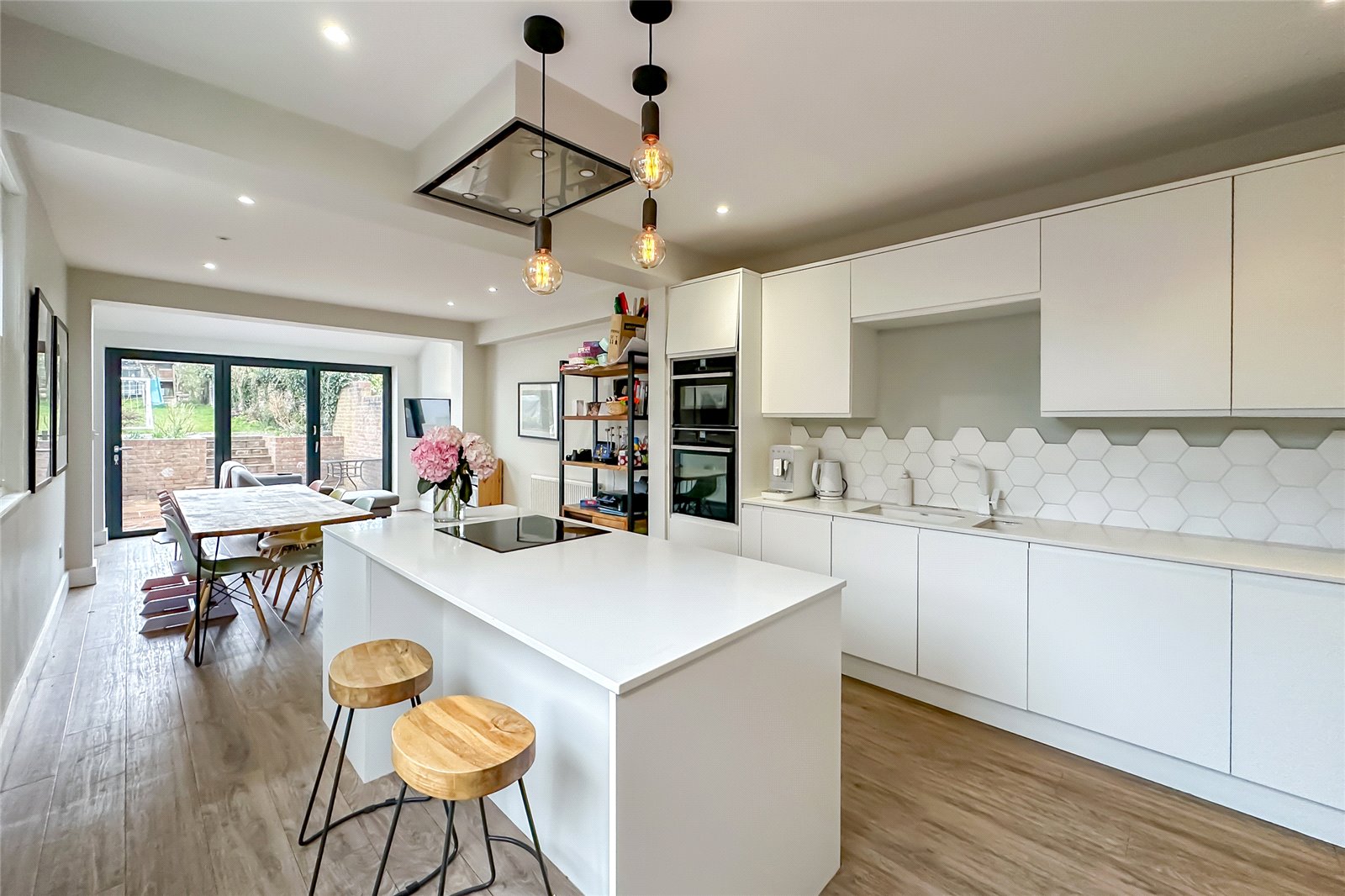 5 bed semi-detached house for sale in Blenheim Road, St. Albans, Hertfordshire, AL1  - Property Image 2