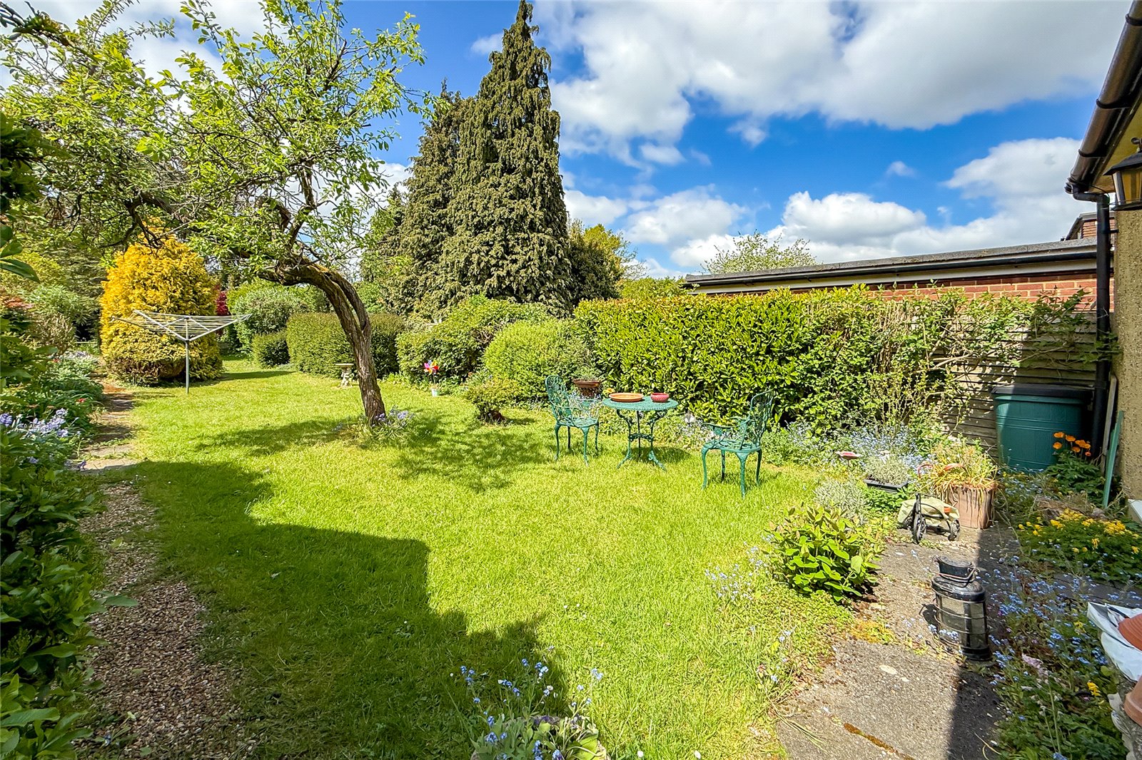 2 bed detached bungalow for sale in St. Albans Road, Sandridge, St. Albans, Hertfordshire, AL4  - Property Image 11
