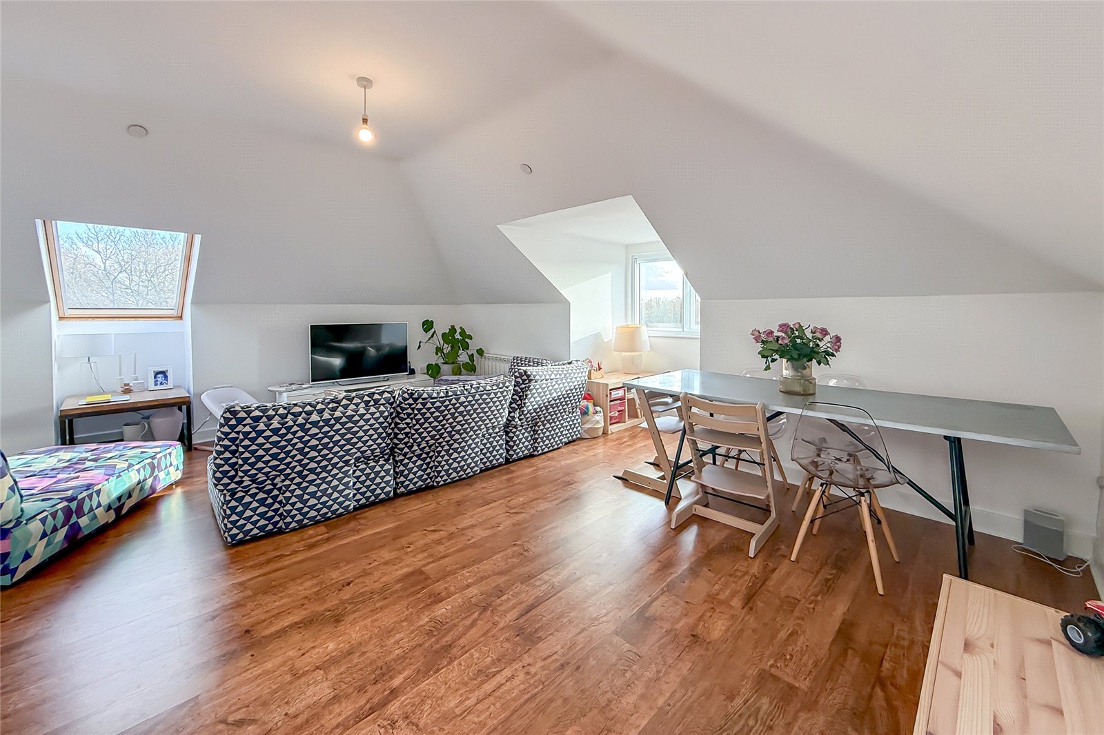 2 bed apartment for sale in Porters Wood House, Porters Wood, St. Albans, Hertfordshire, AL3 - Property Image 12