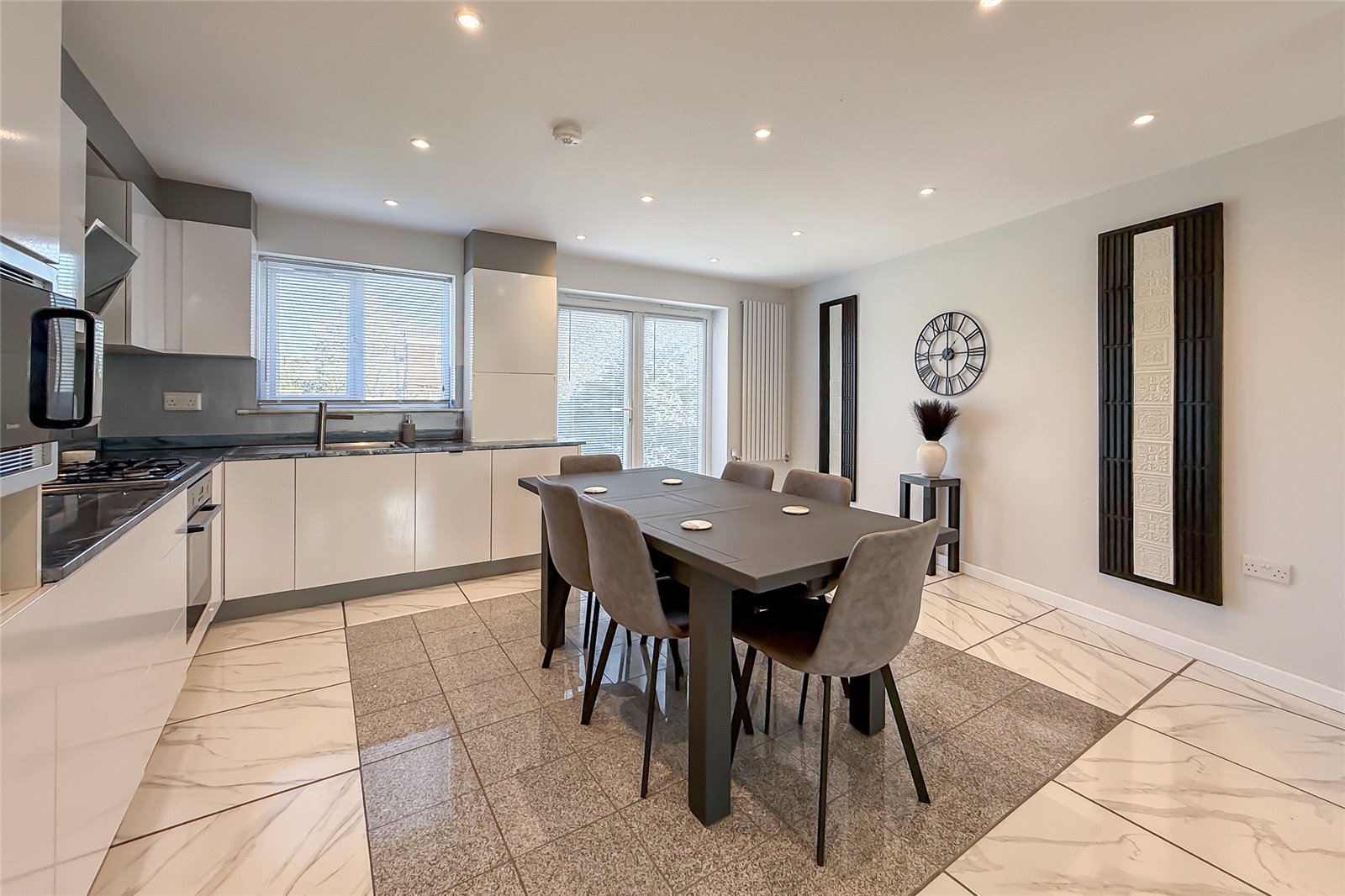 2 bed end of terrace house for sale in Cell Barnes Lane, St. Albans, Hertfordshire, AL1  - Property Image 18