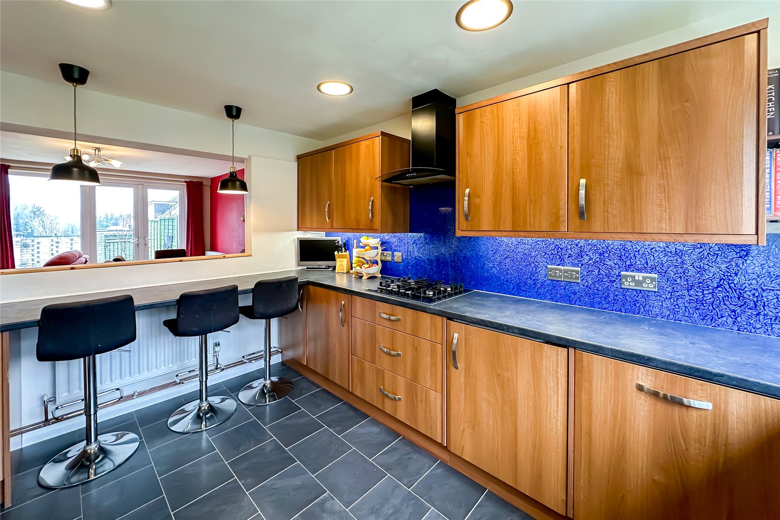 3 bed terraced house for sale in Chiltern Road, St. Albans, Hertfordshire, AL4 - Property Image 12