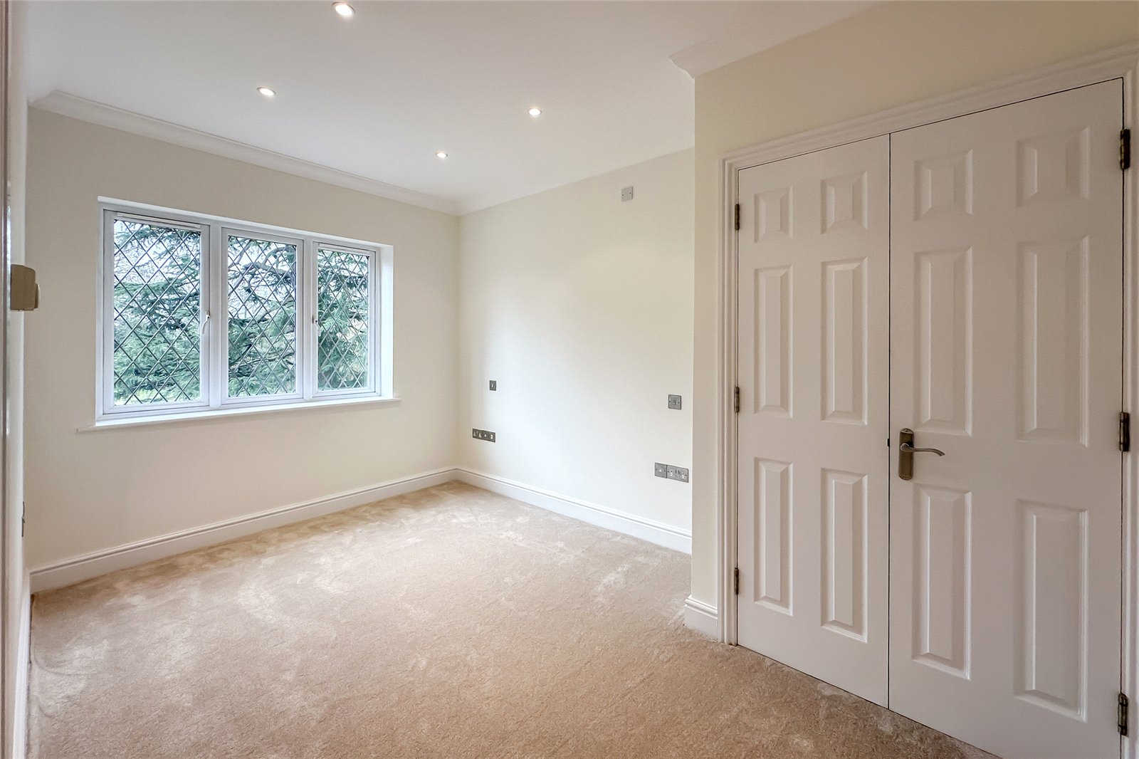 2 bed apartment for sale in Highfield Lane, Tyttenhanger, St. Albans, Hertfordshire, AL4 - Property Image 8