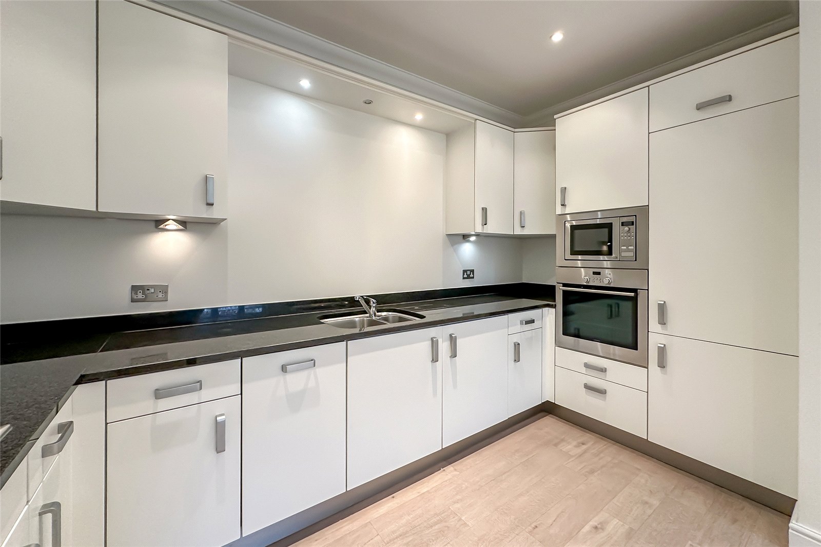 2 bed apartment for sale in Highfield Lane, Tyttenhanger, St. Albans, Hertfordshire, AL4 - Property Image 22
