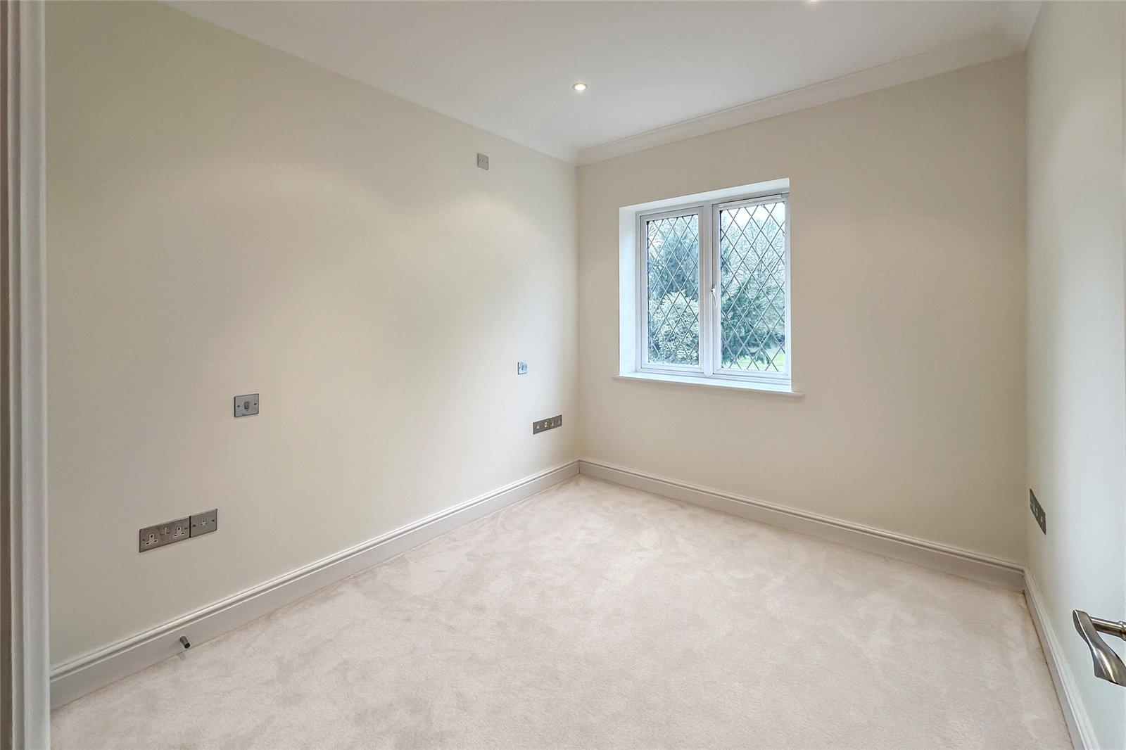 2 bed apartment for sale in Highfield Lane, Tyttenhanger, St. Albans, Hertfordshire, AL4 - Property Image 6