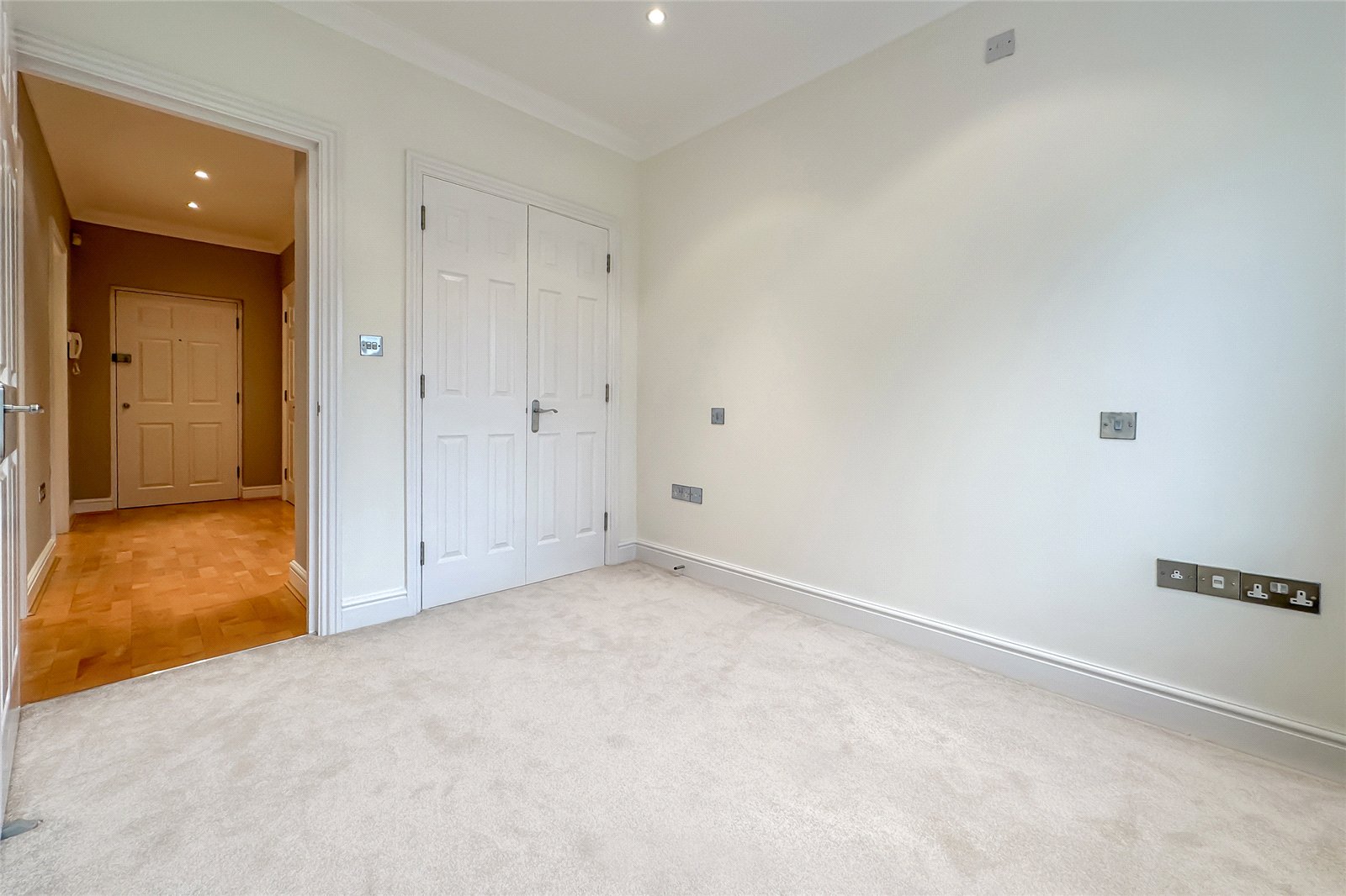 2 bed apartment for sale in Highfield Lane, Tyttenhanger, St. Albans, Hertfordshire, AL4 - Property Image 7