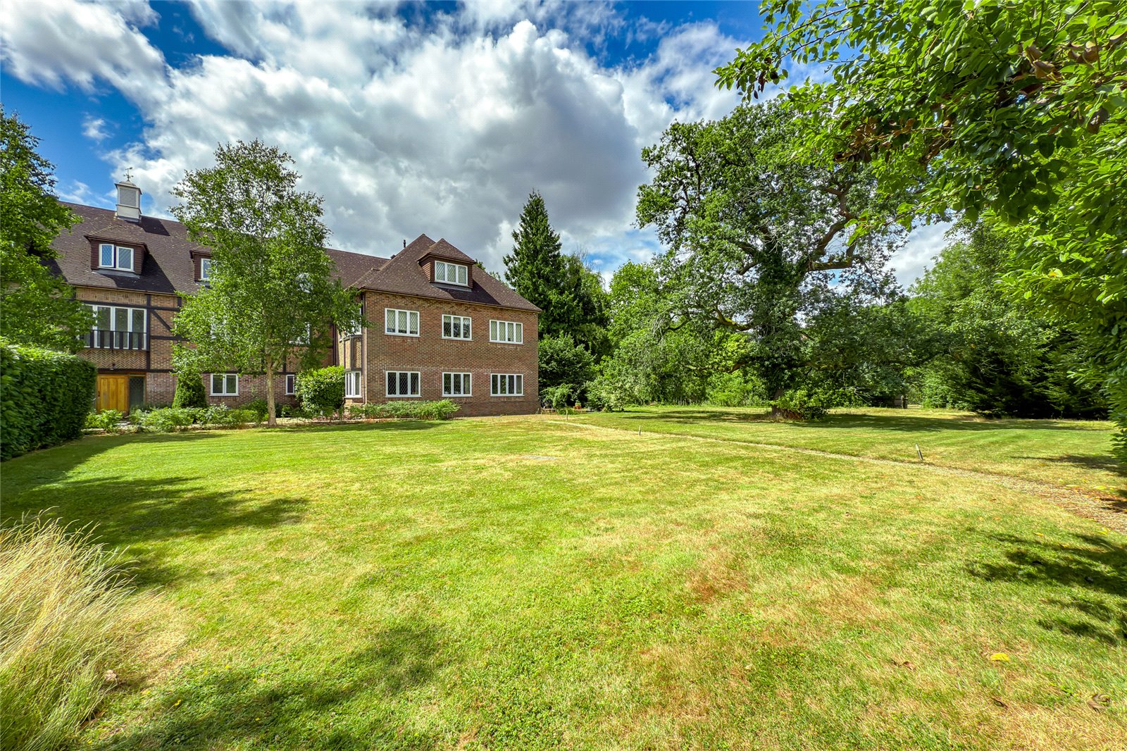 2 bed apartment for sale in Highfield Lane, Tyttenhanger, St. Albans, Hertfordshire, AL4 - Property Image 11