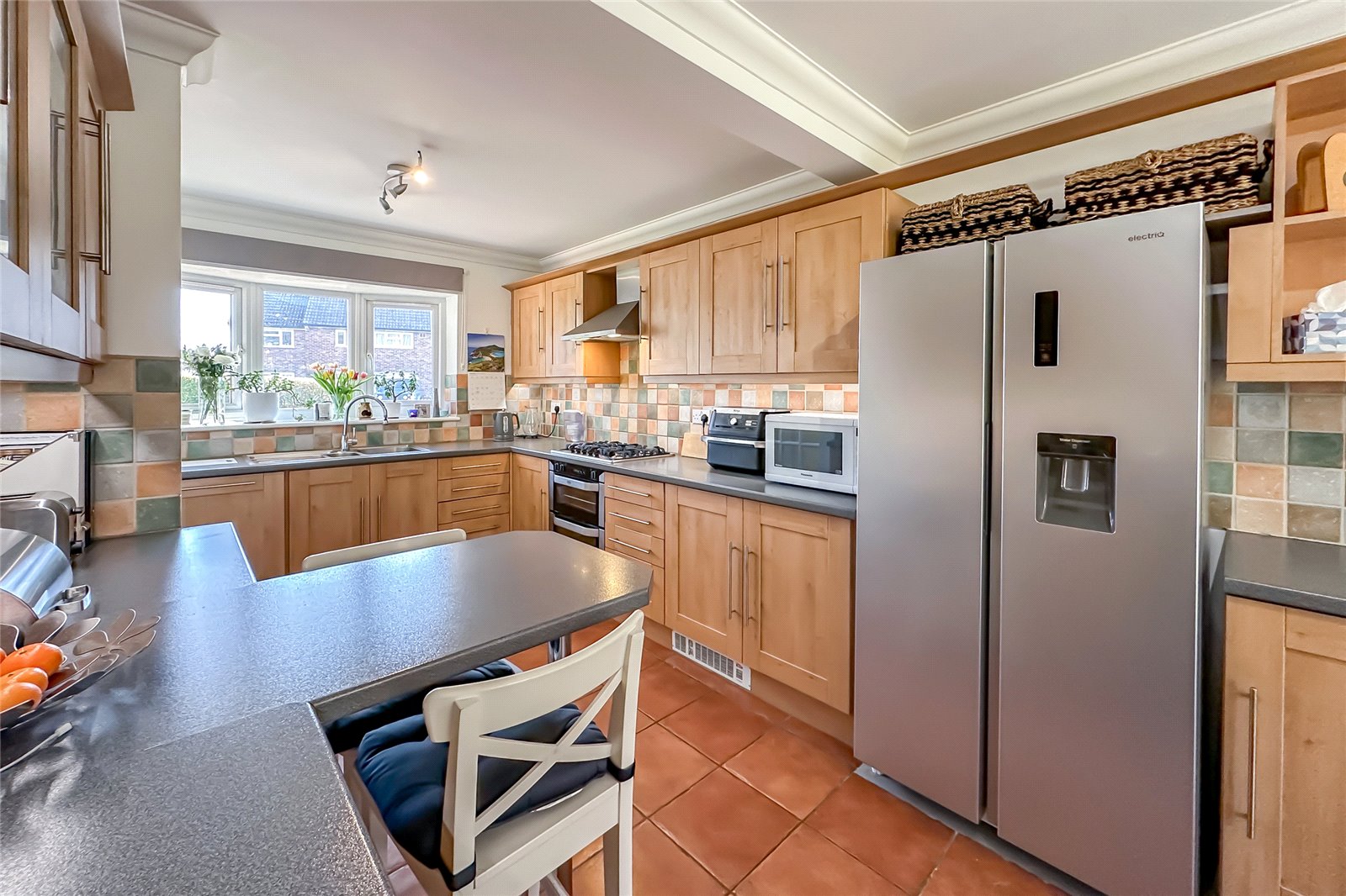 5 bed semi-detached house for sale in Langley Grove, Sandridge, St Albans, Hertfordshire, AL4  - Property Image 4