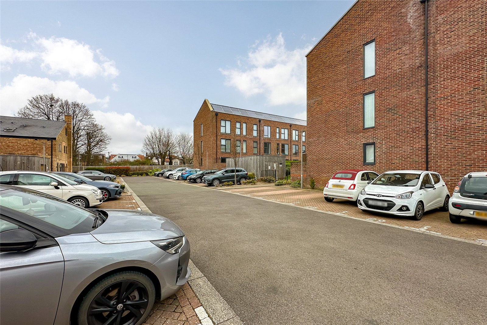 1 bed ground floor flat for sale in Hansell Gardens, Hedley Road, St. Albans, Hertfordshire, AL1  - Property Image 12