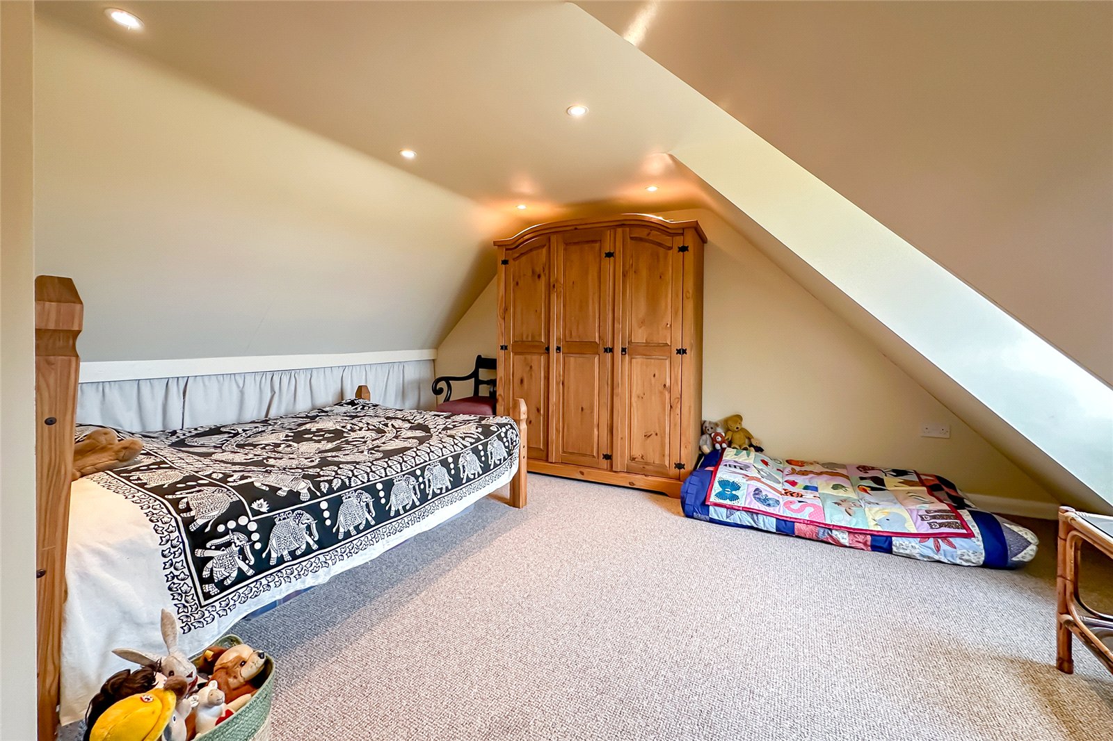 3 bed detached house for sale in Roestock Lane, Colney Heath, St. Albans, Hertfordshire, AL4 - Property Image 15
