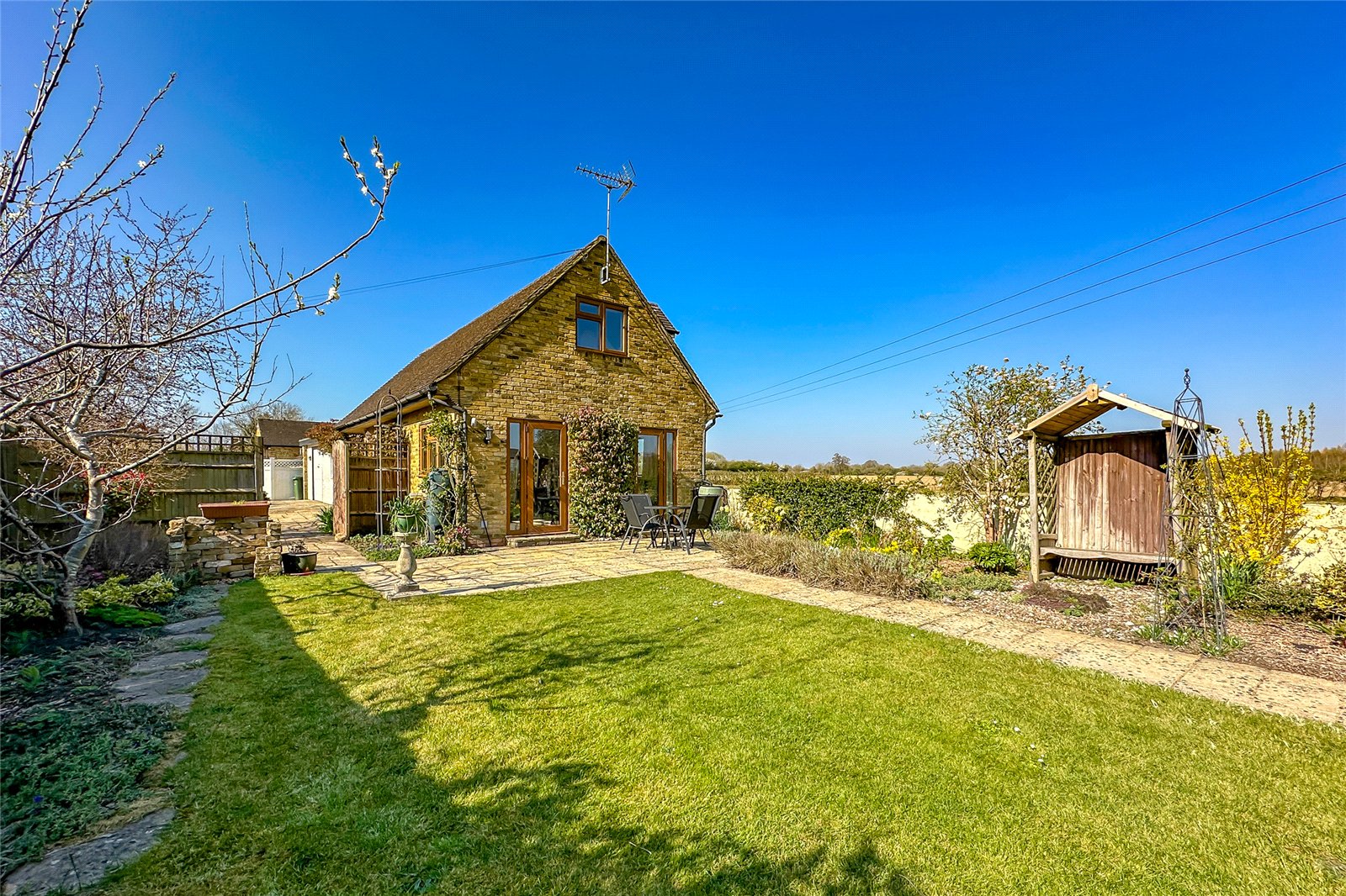 3 bed detached house for sale in Roestock Lane, Colney Heath, St. Albans, Hertfordshire, AL4 - Property Image 9