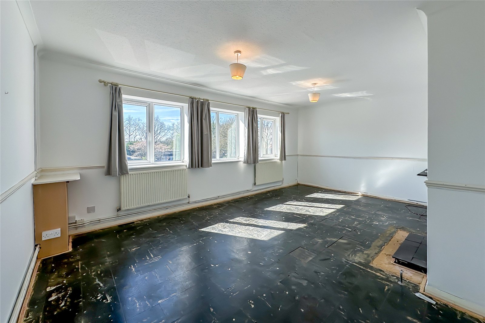 3 bed maisonette for sale in The Quadrant, St. Albans, Hertfordshire, AL4 - Property Image 3