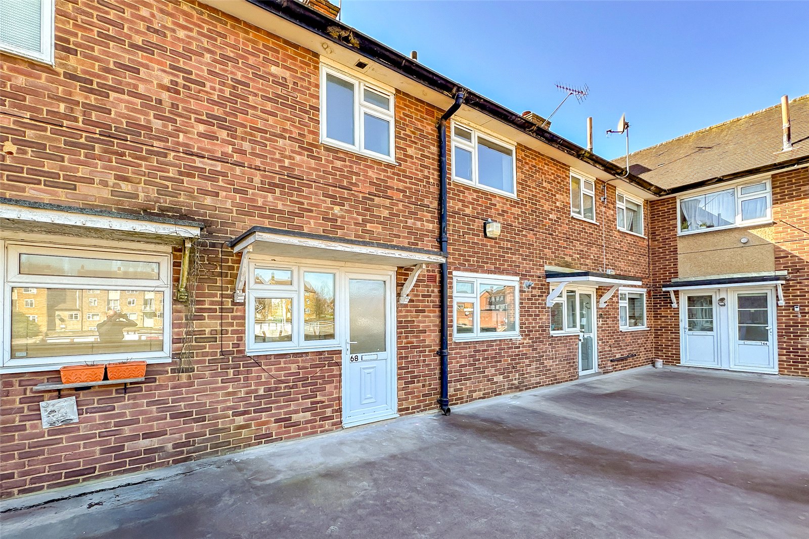 3 bed maisonette for sale in The Quadrant, St. Albans, Hertfordshire, AL4 - Property Image 1