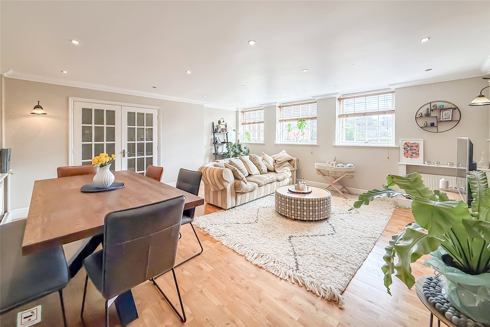 2 bed apartment for sale in Old Priory Park, Old London Road, St. Albans, Hertfordshire,, AL1  - Property Image 3