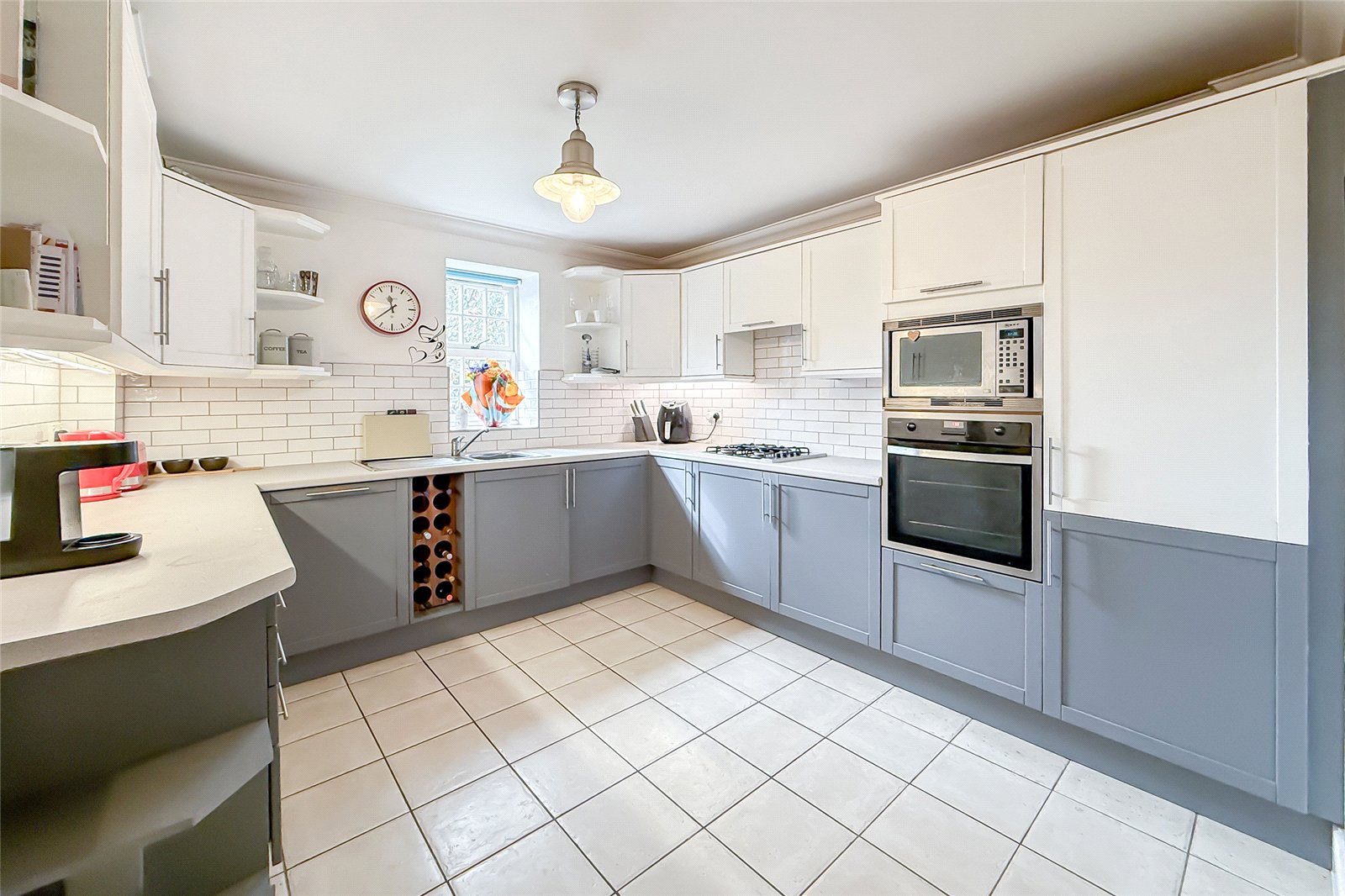 2 bed apartment for sale in Old Priory Park, Old London Road, St. Albans, Hertfordshire,, AL1  - Property Image 5